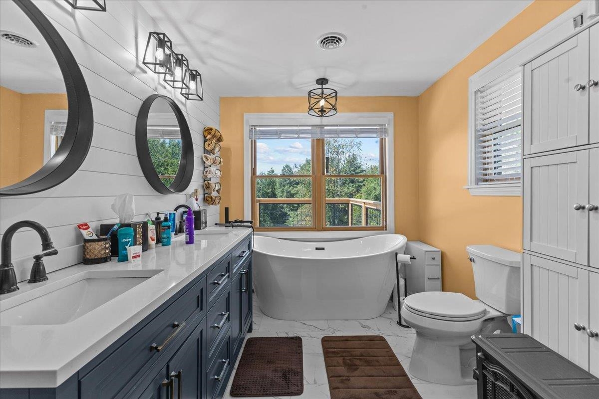 898 Gonyeau Road photo 26