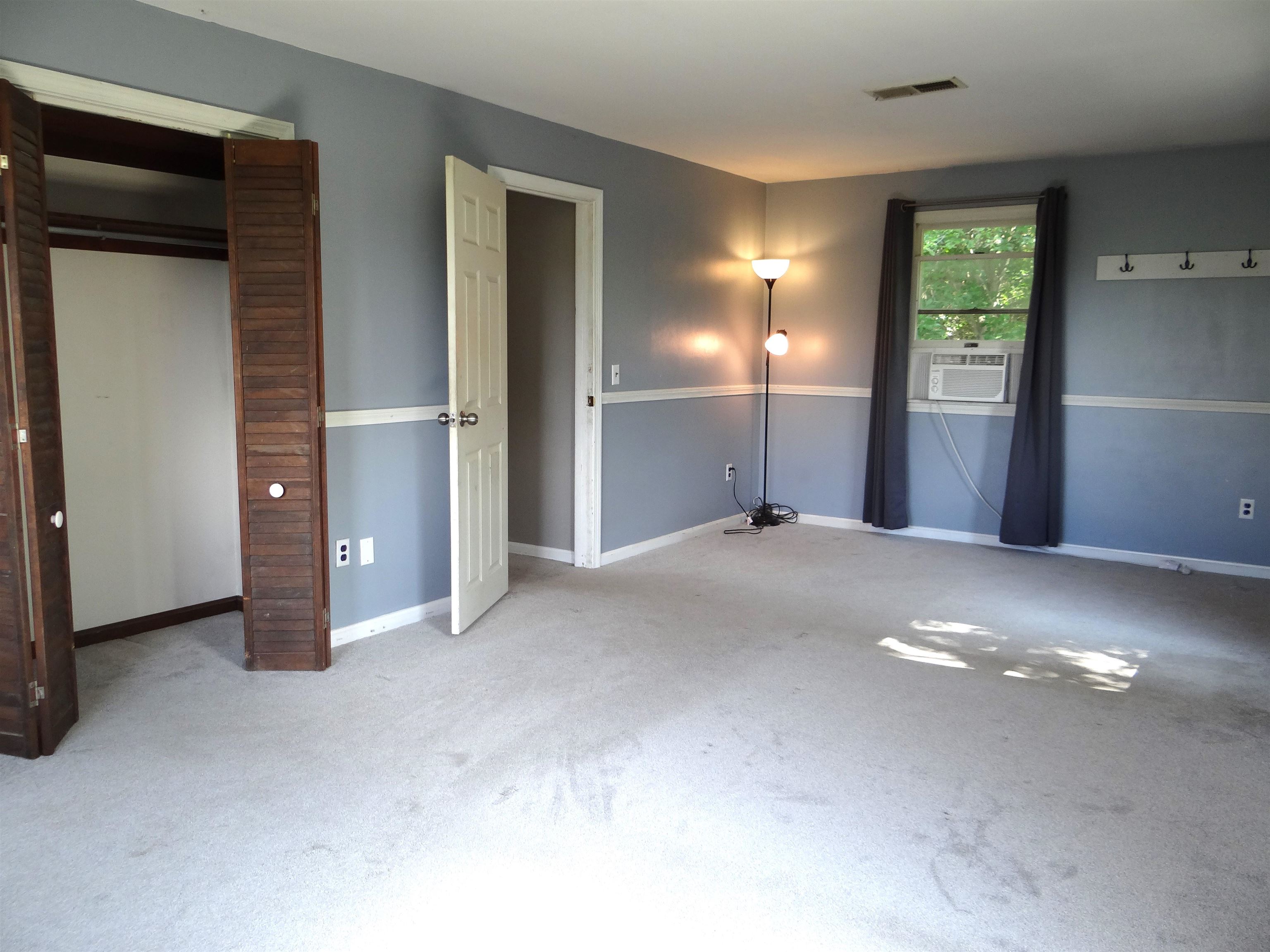494 Eastman Road photo 26