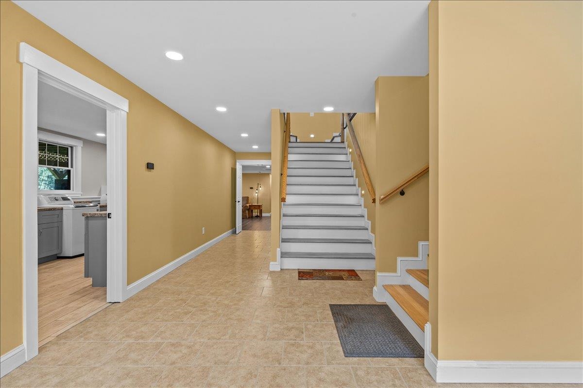 898 Gonyeau Road photo 27