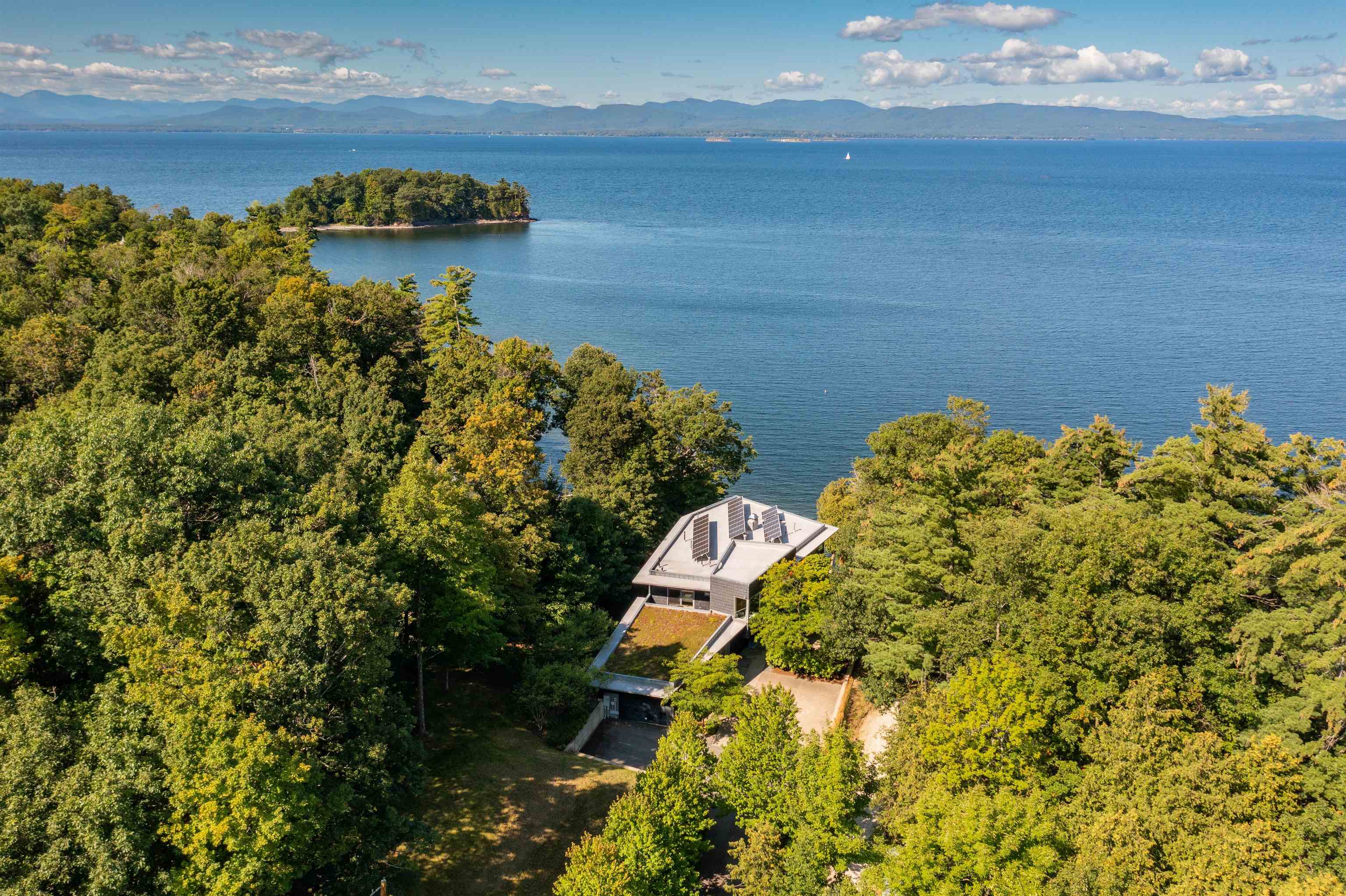 4279 Harbor Road photo 3