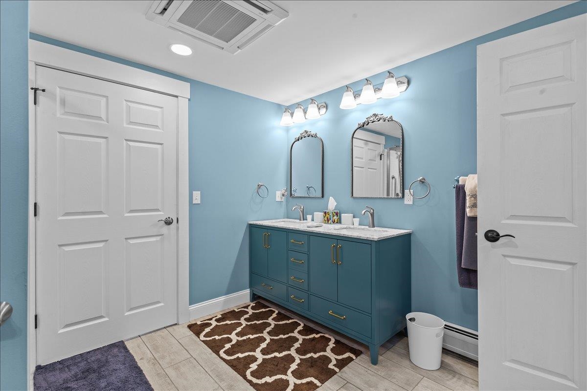 898 Gonyeau Road photo 32