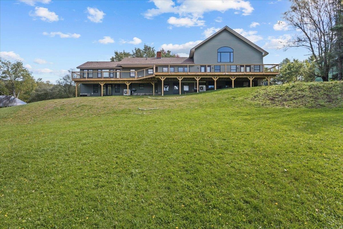 898 Gonyeau Road photo 4