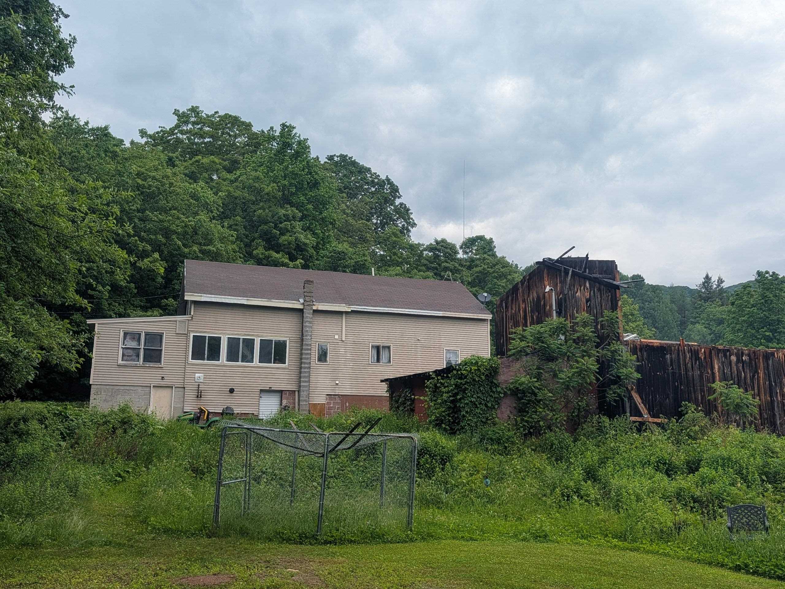 2100 Baltimore Road photo 5