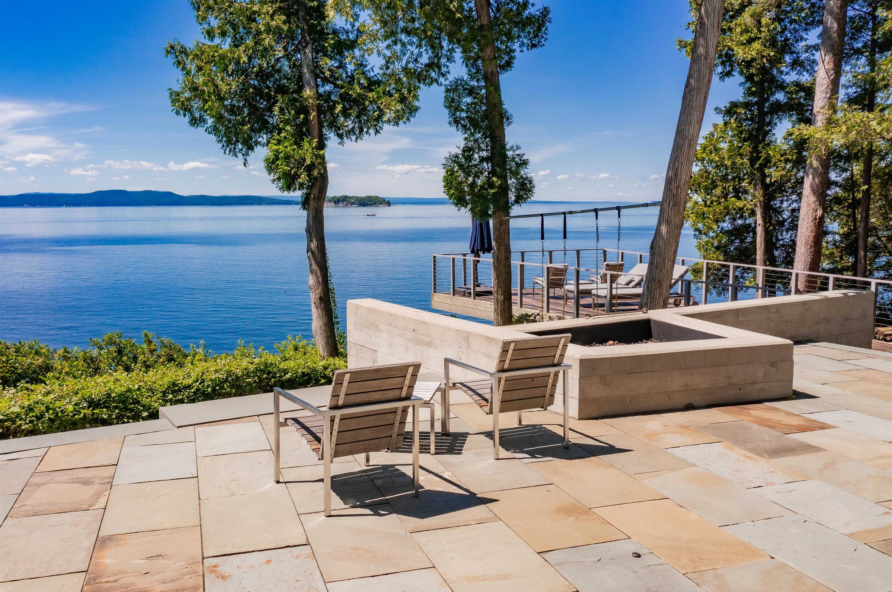 4279 Harbor Road photo 5