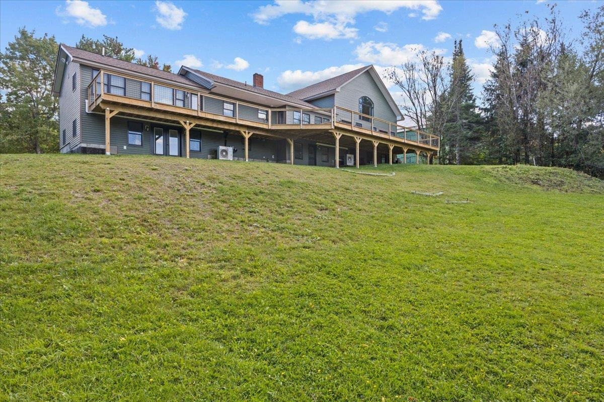 898 Gonyeau Road photo 5