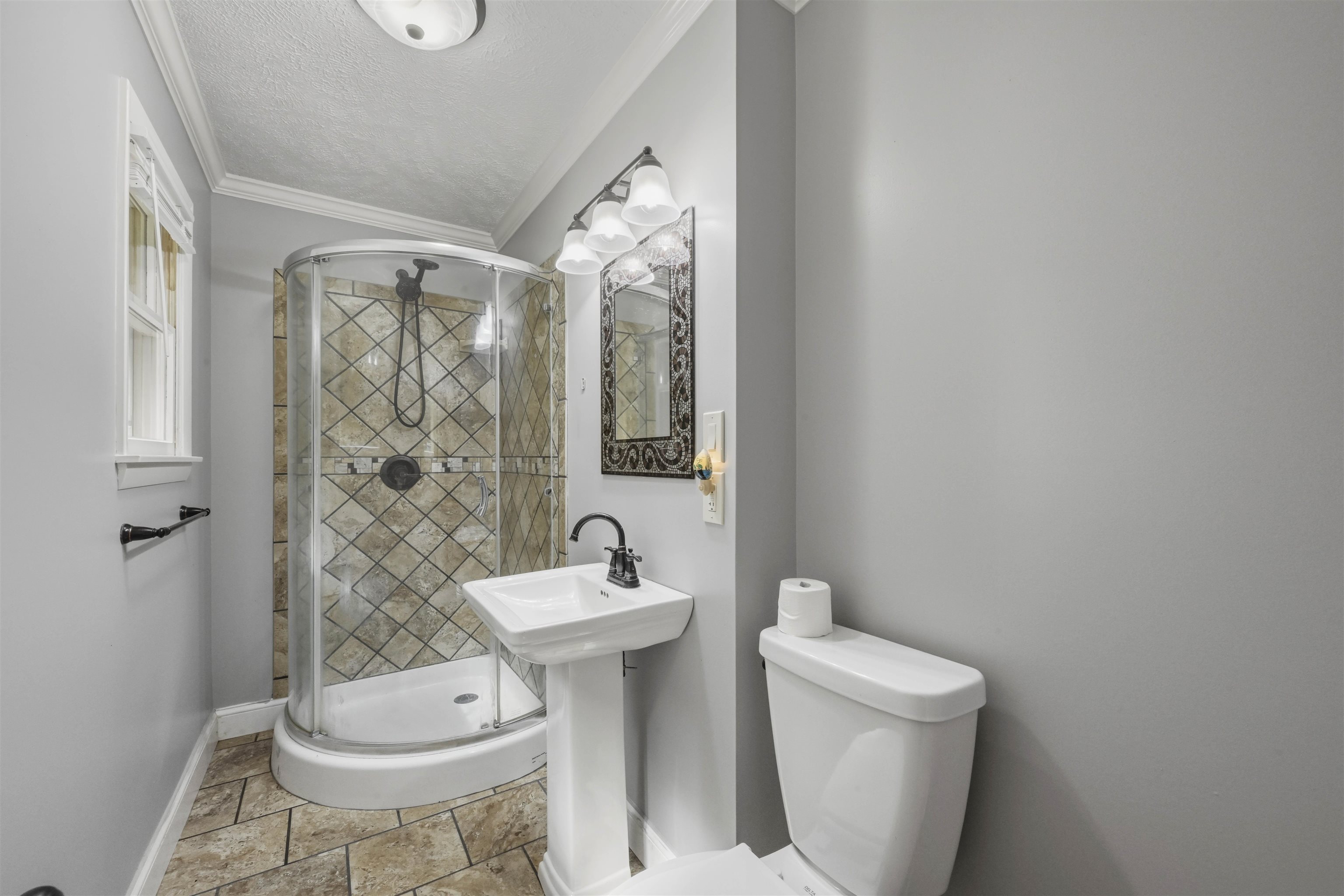 1190 Huntington Road photo 15