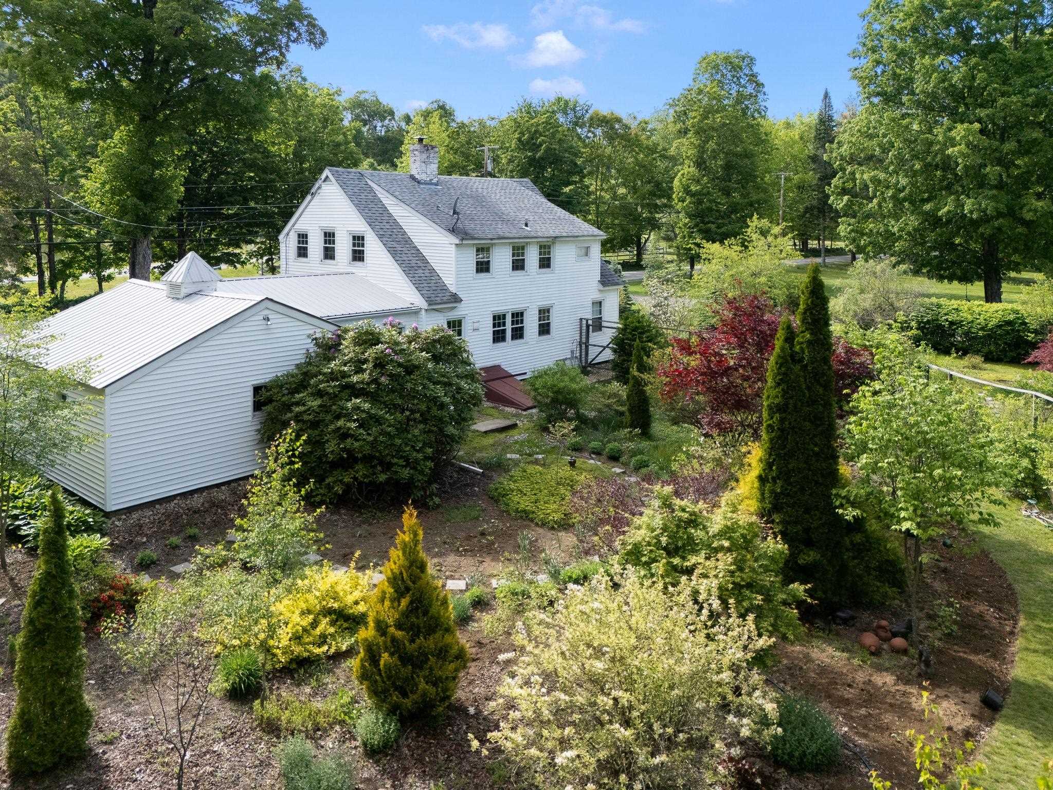 1137 Upper Dummerston Road photo 2