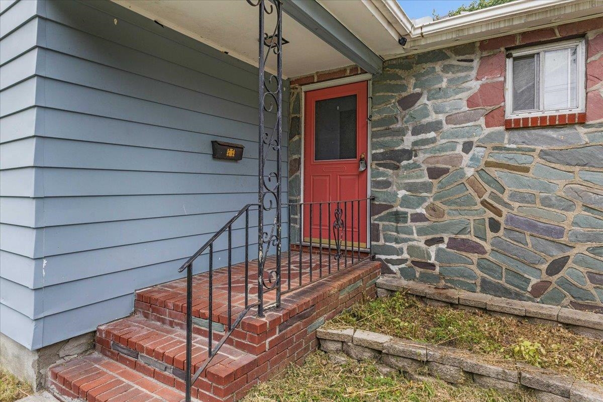 184 Prospect Parkway photo 2