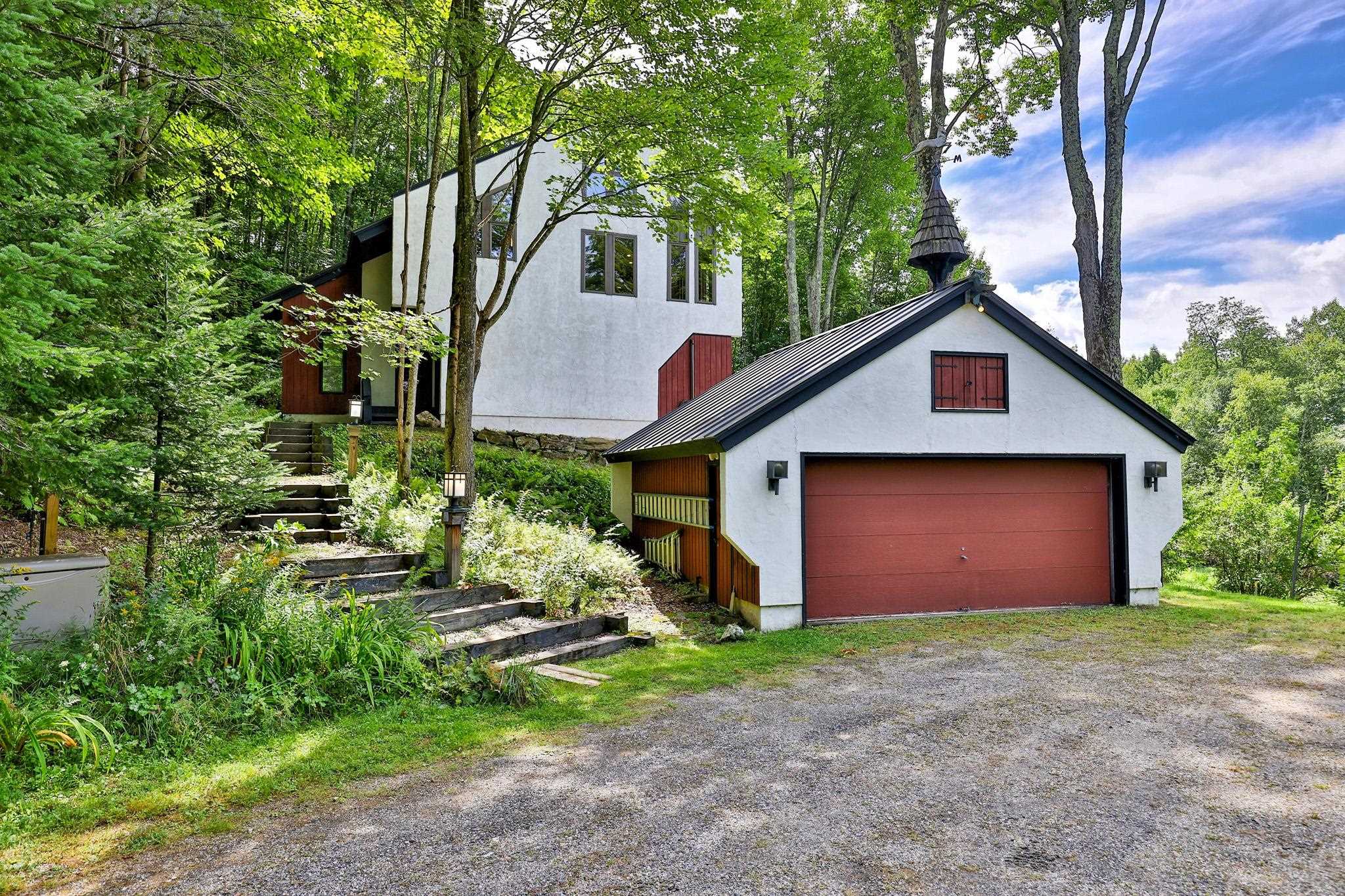 152 Great Hawk Road photo 2