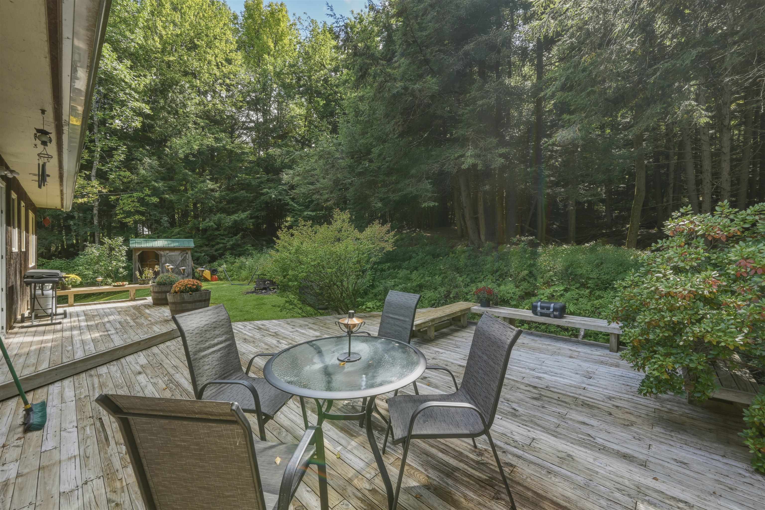 1190 Huntington Road photo 22