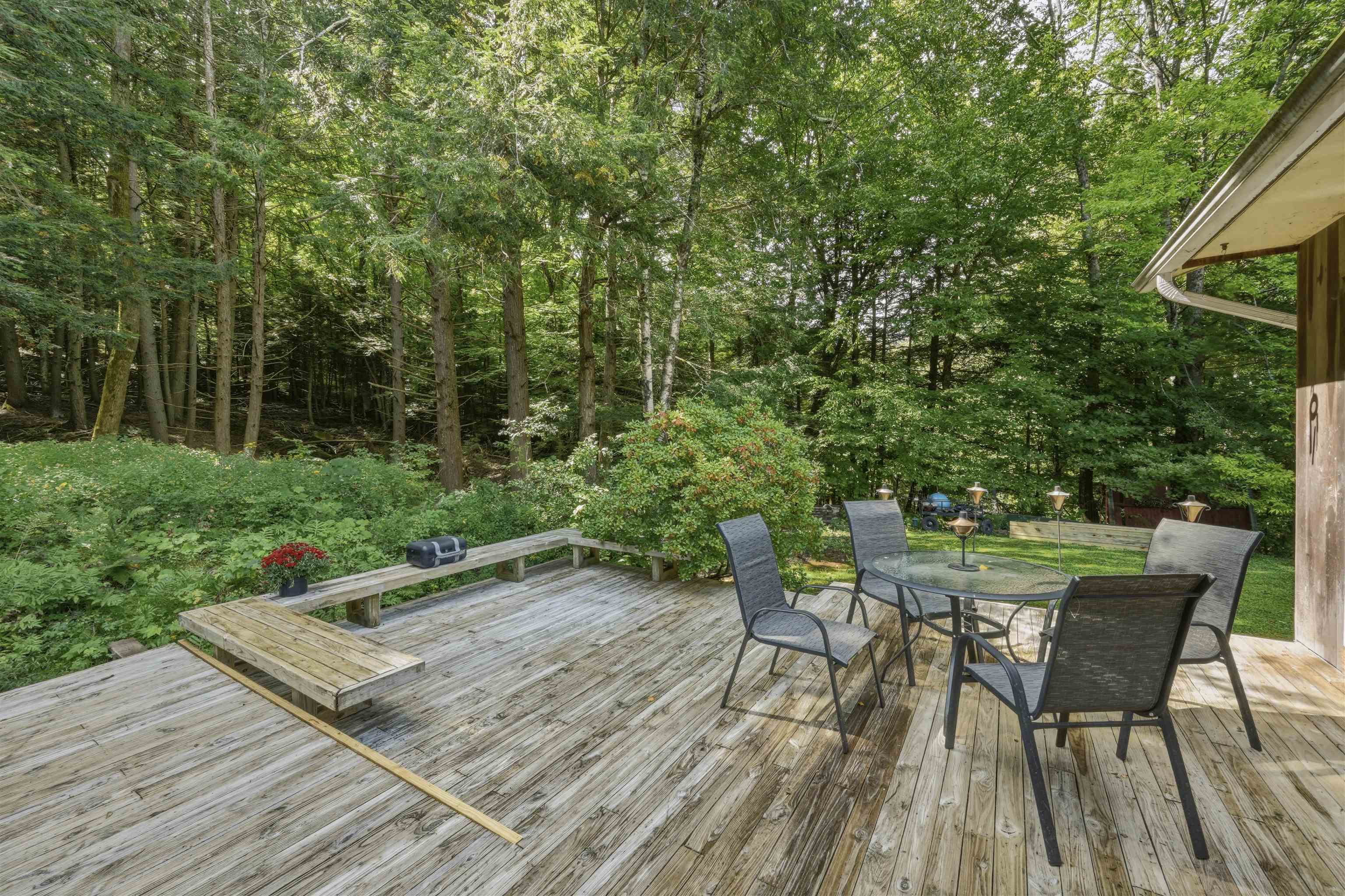 1190 Huntington Road photo 23