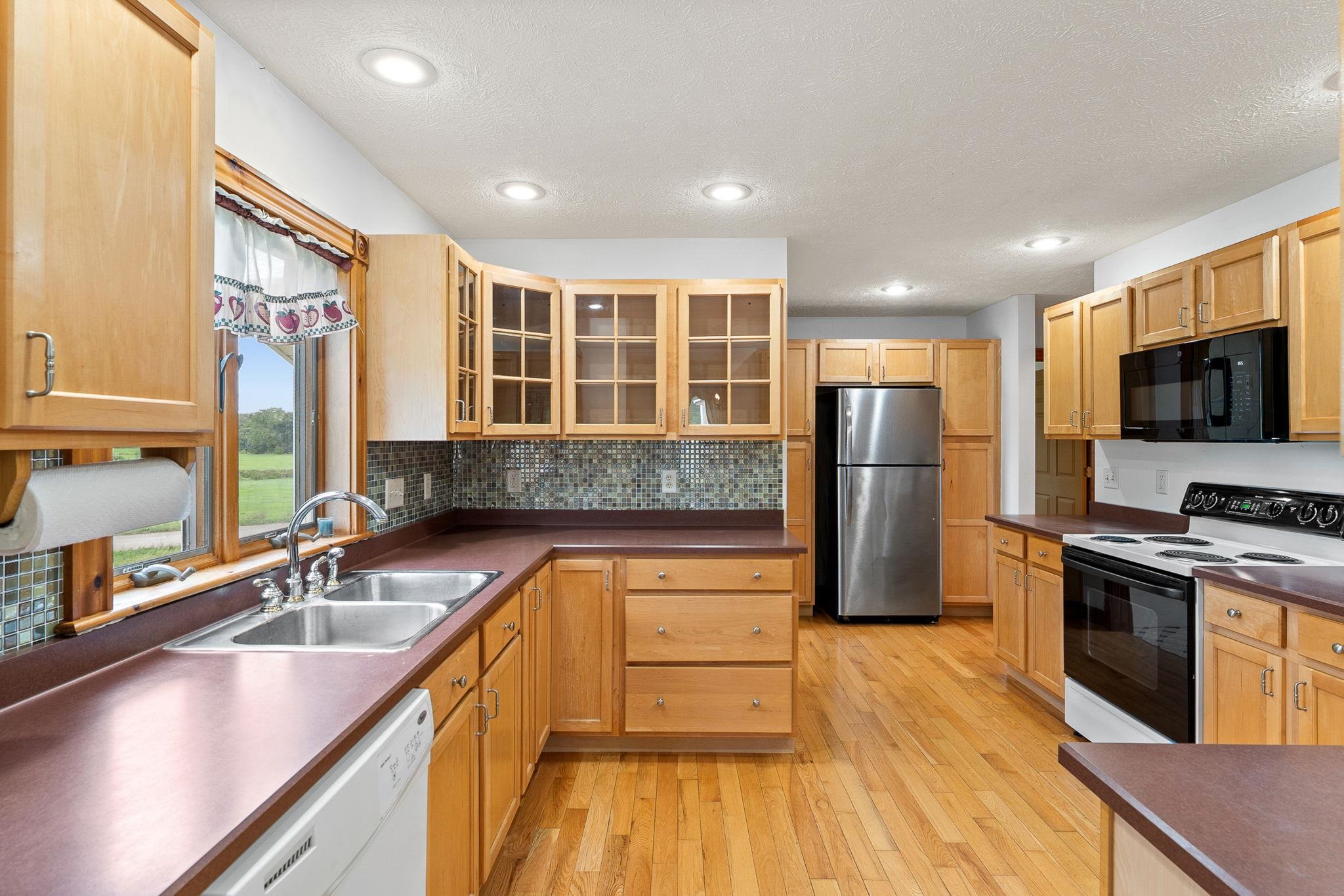 76 Paradee Road photo 25