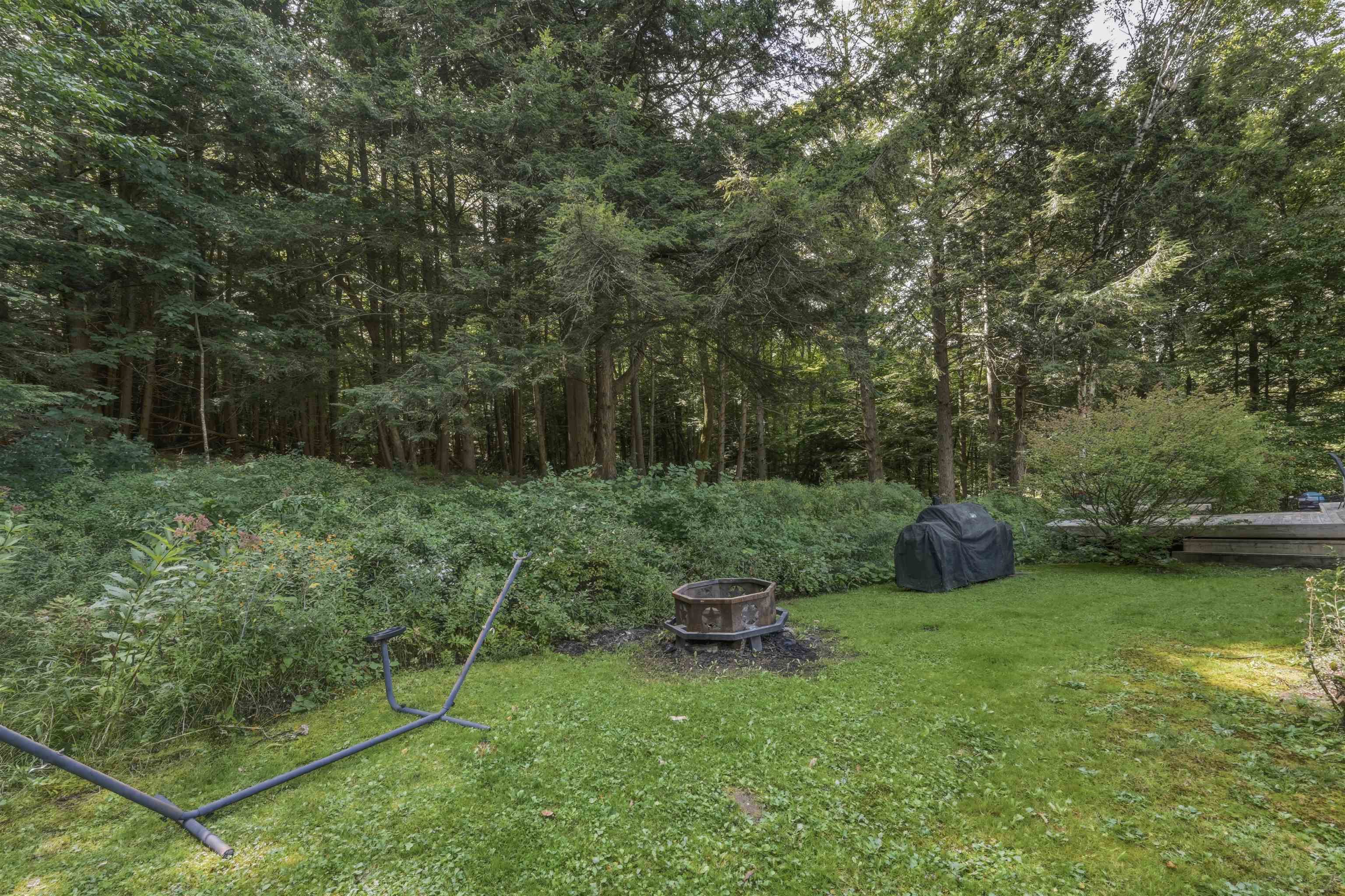 1190 Huntington Road photo 25