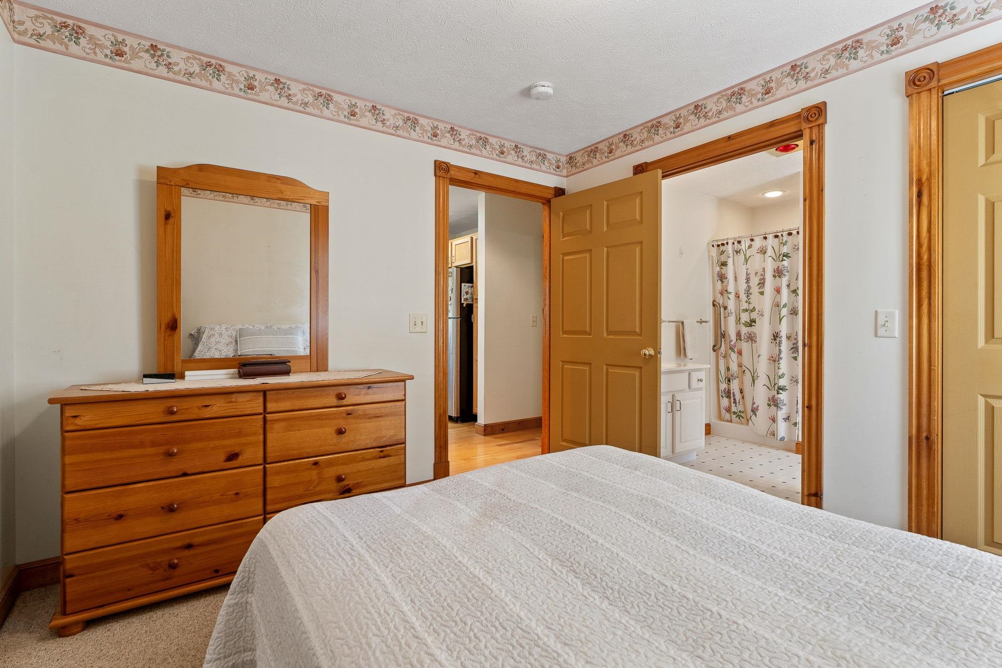 76 Paradee Road photo 32
