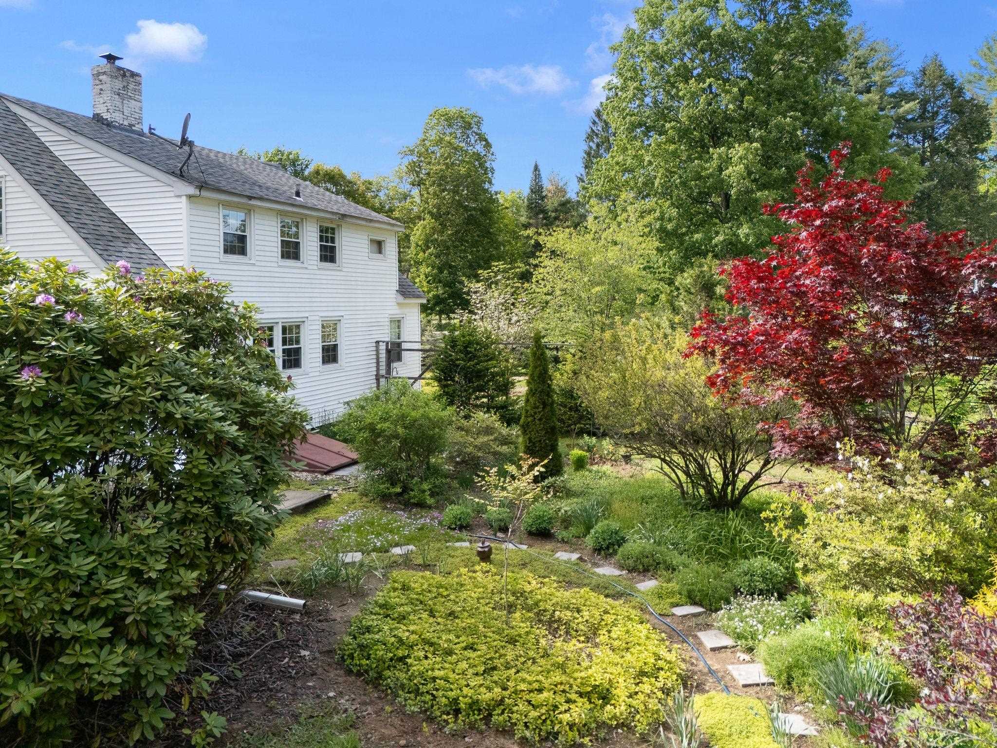 1137 Upper Dummerston Road photo 35