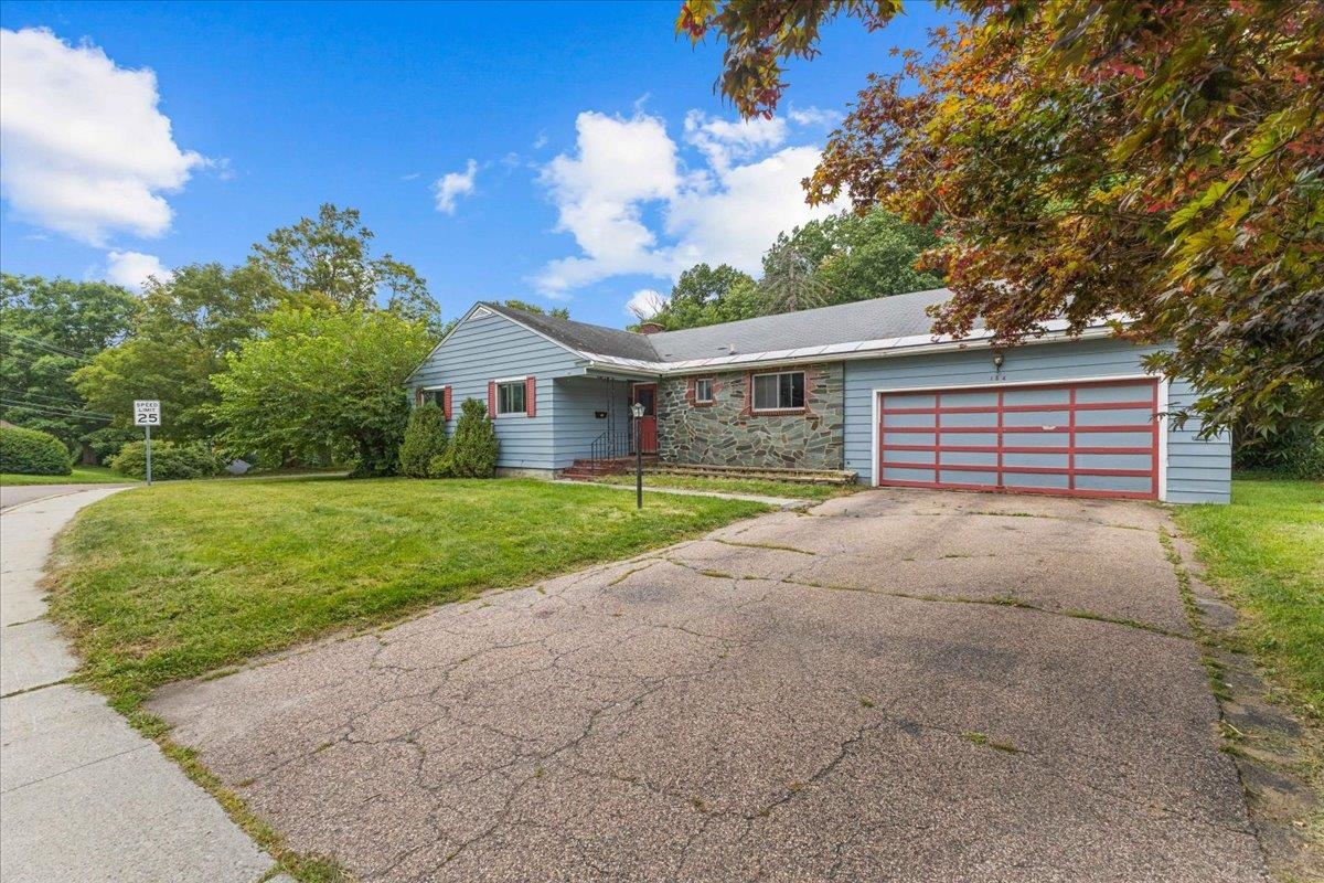 184 Prospect Parkway photo 41