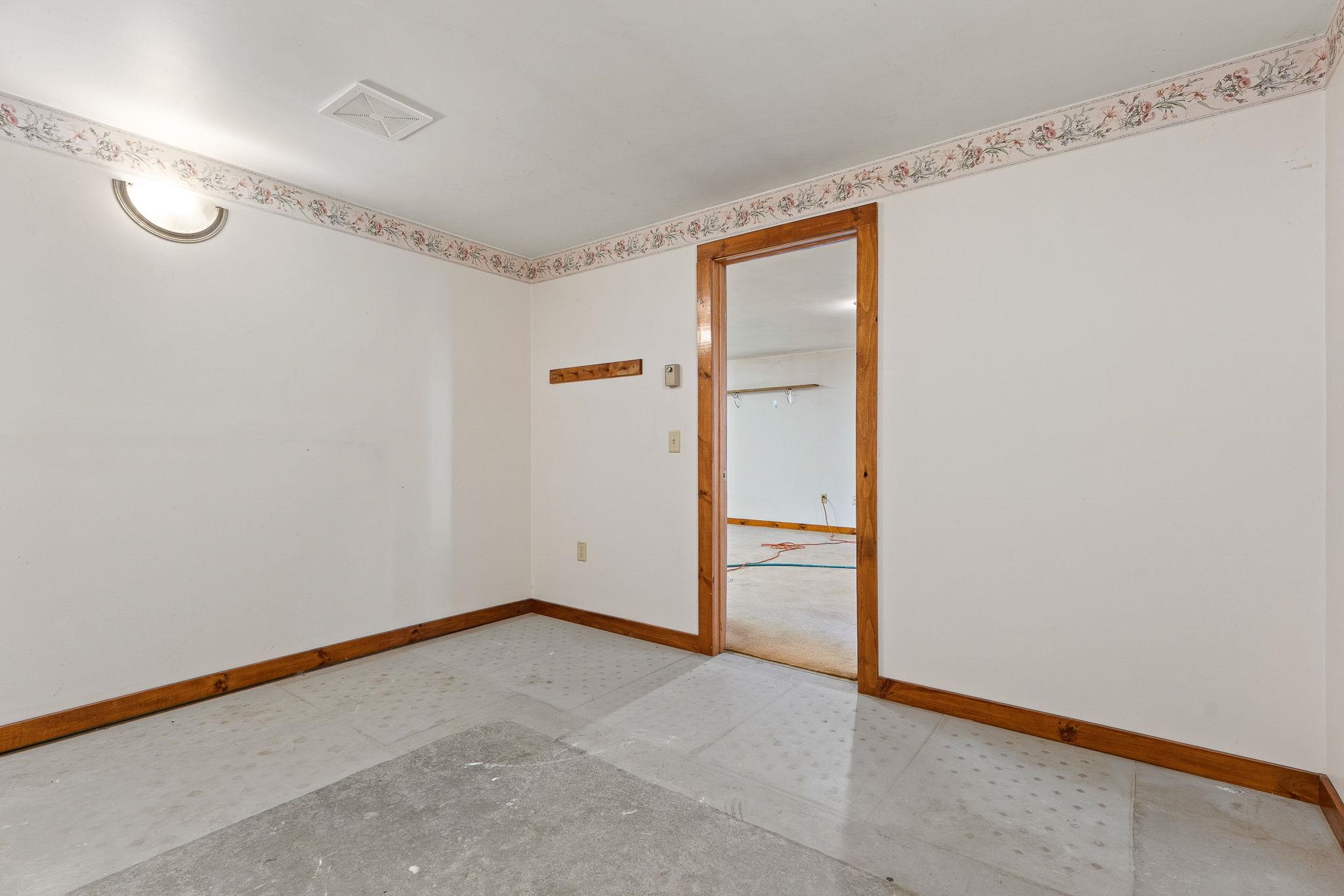 76 Paradee Road photo 45