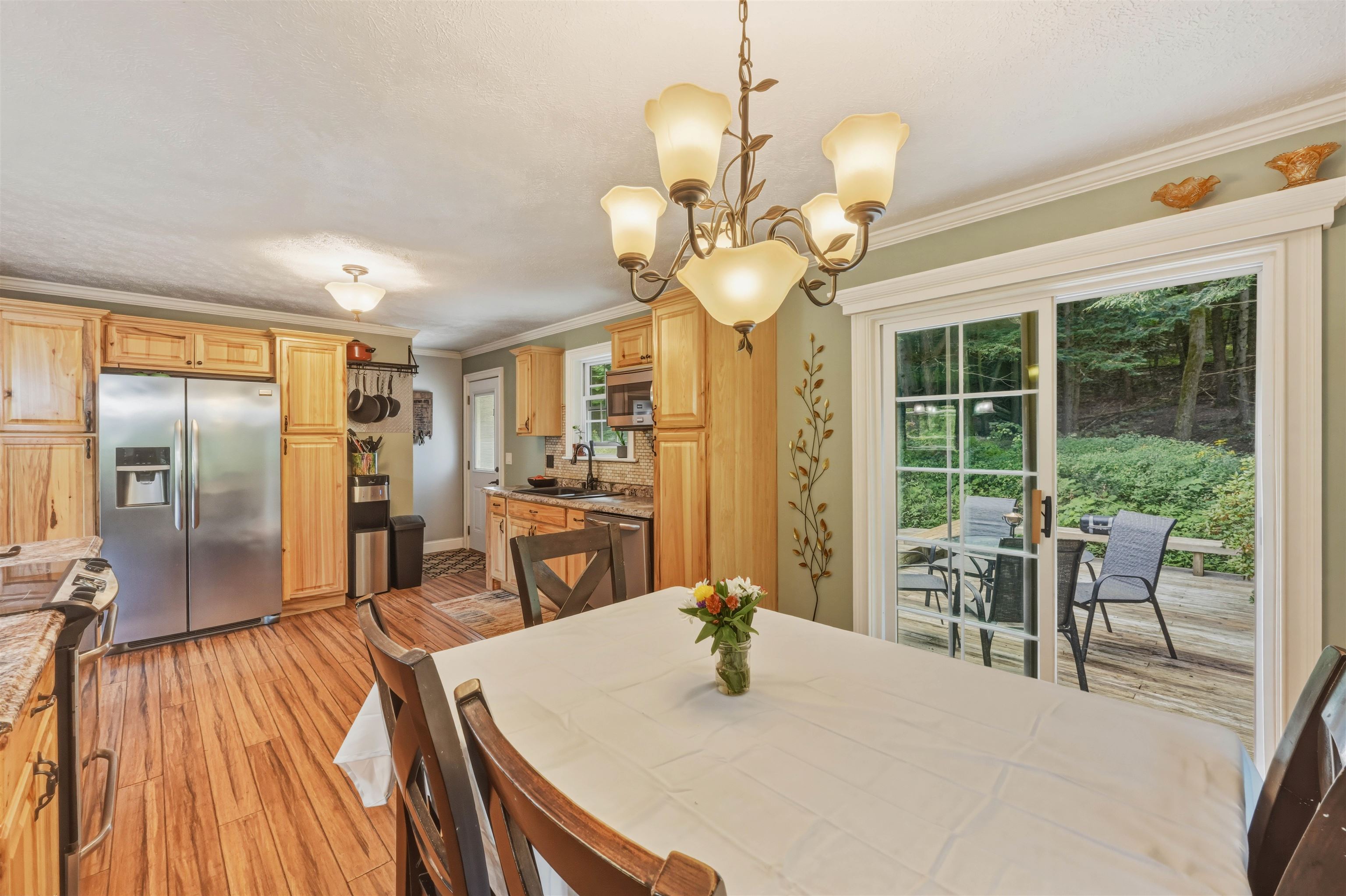 1190 Huntington Road photo 5