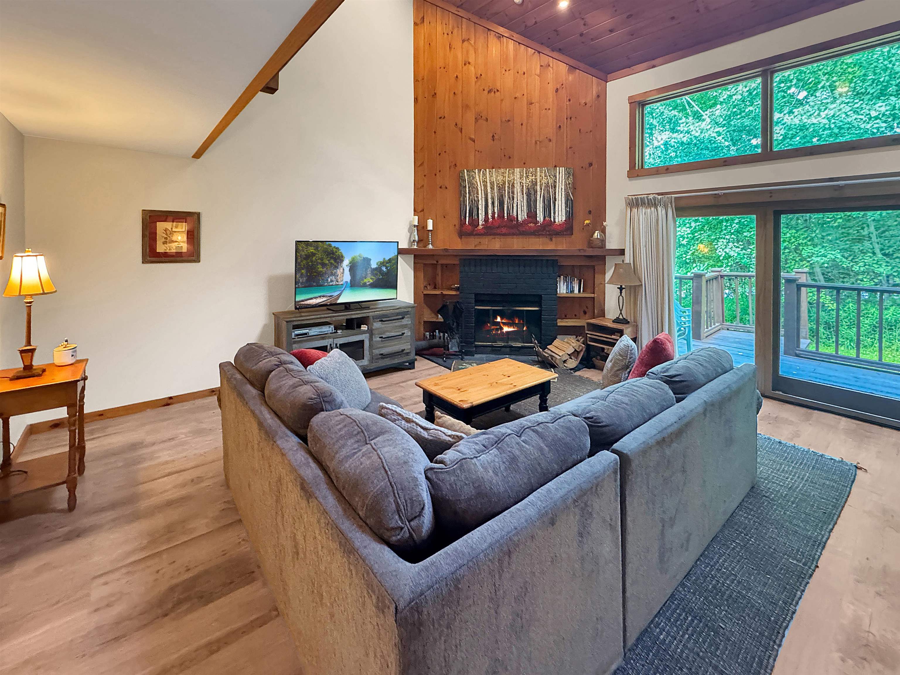 4B Newfane Circle photo 9