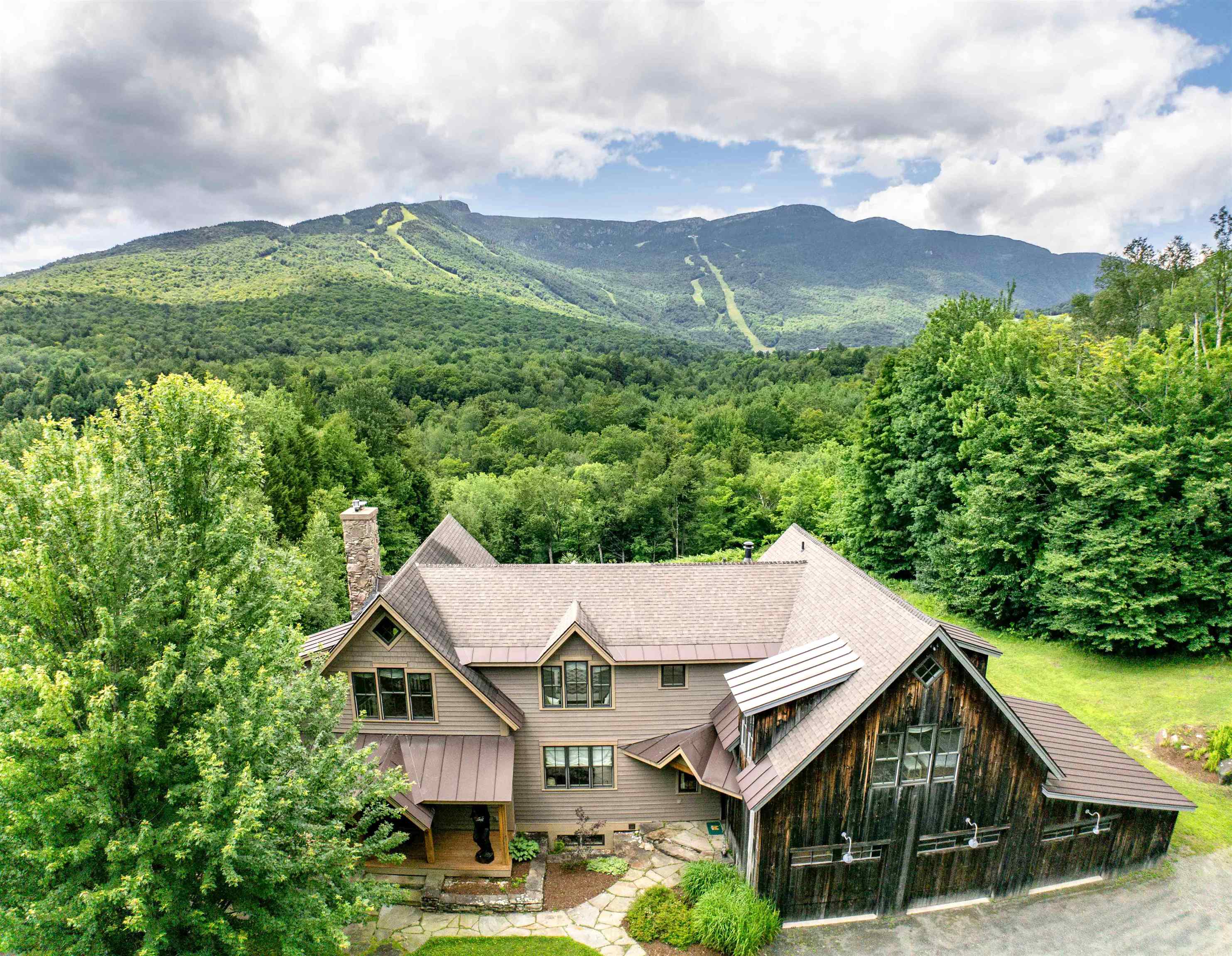 Single Family in Stowe VT