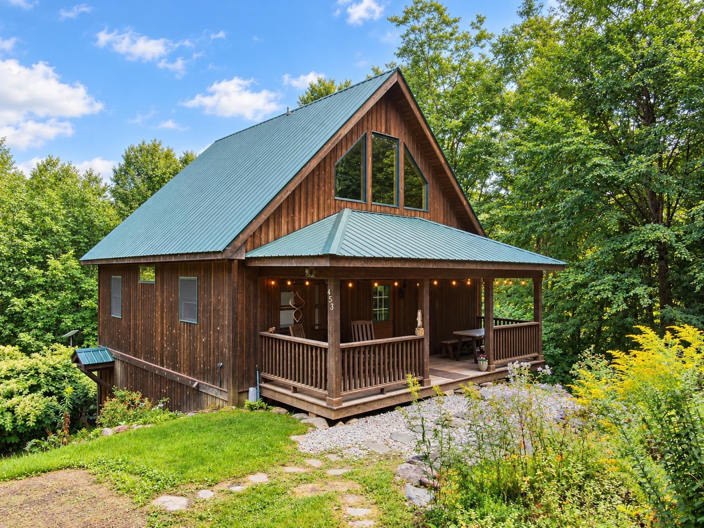 453 Marshall Road photo 1