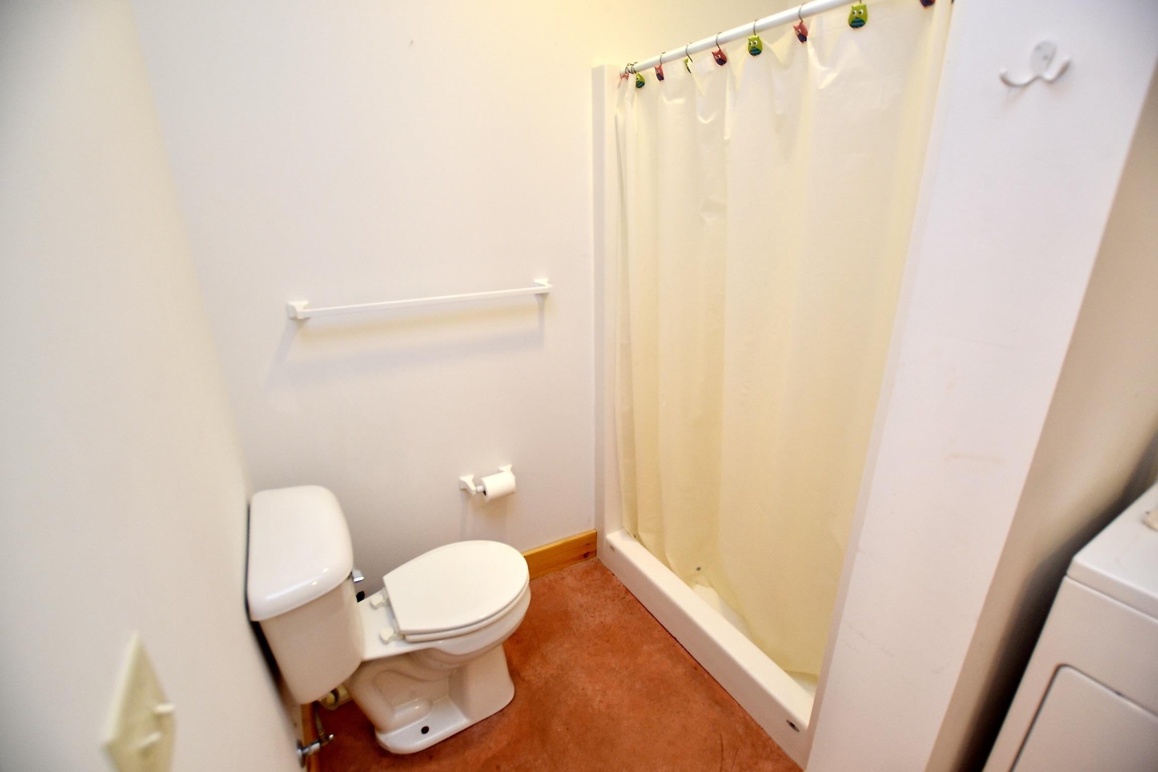 453 Marshall Road photo 28
