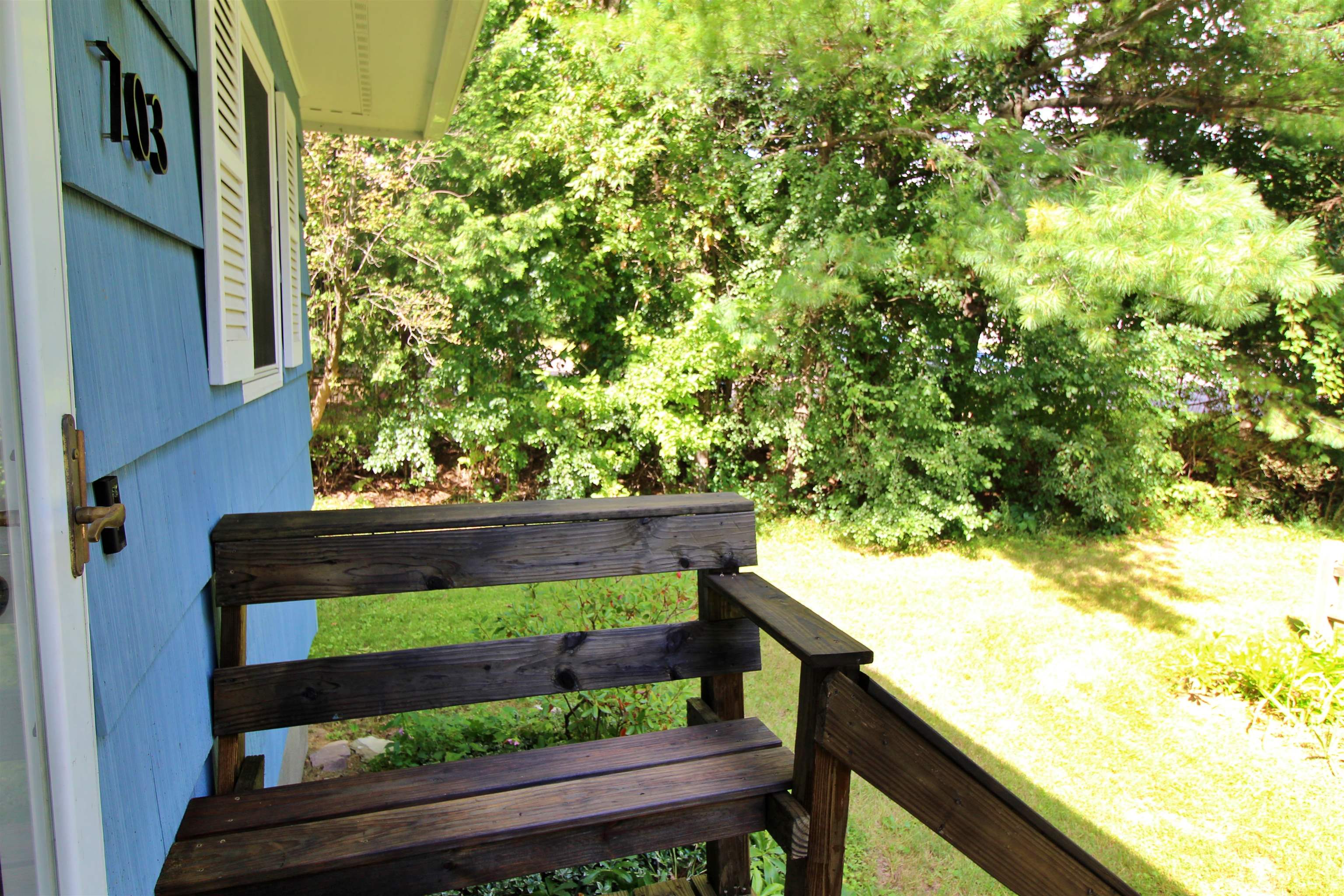 703 Dorset Street photo 4