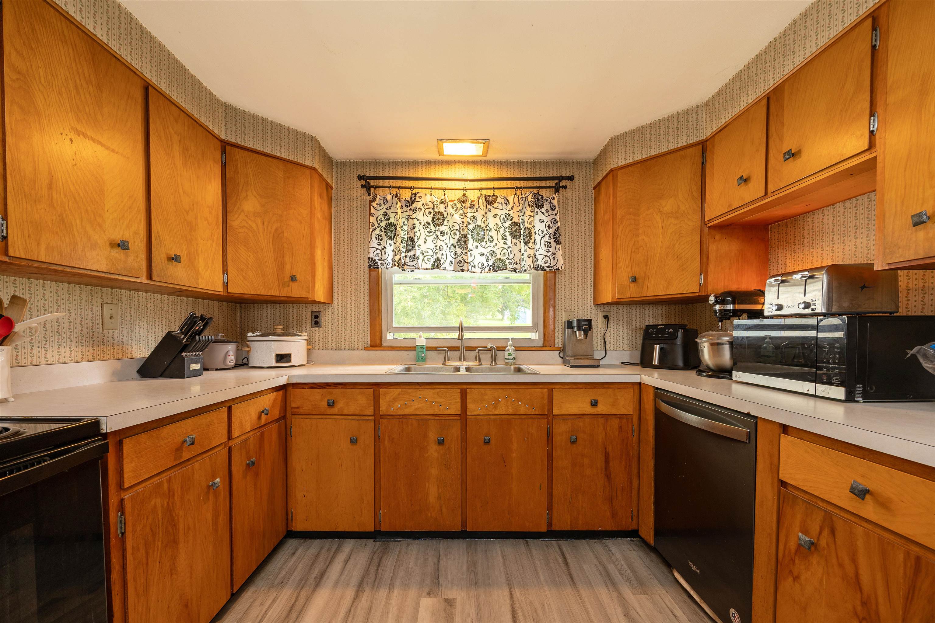 80 Mountain View Drive photo 8