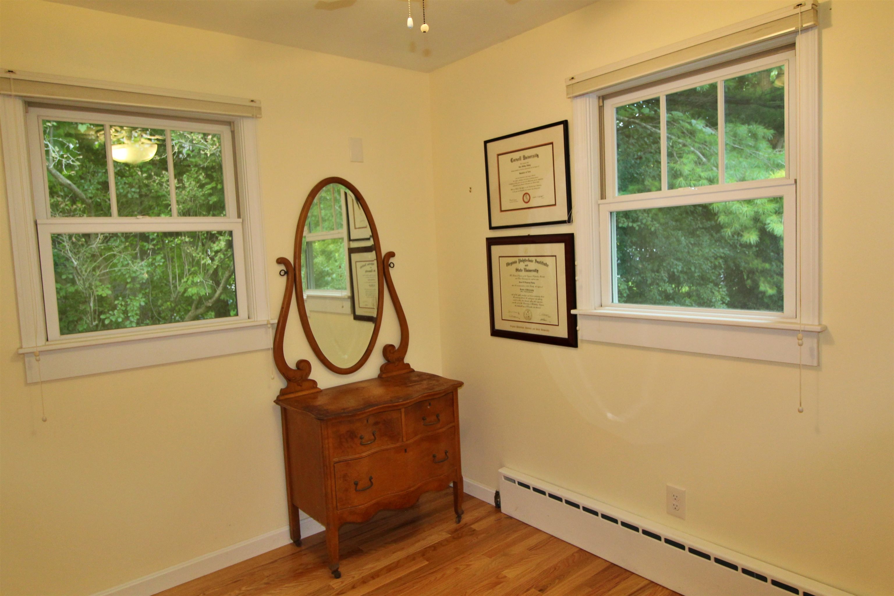 703 Dorset Street photo 9
