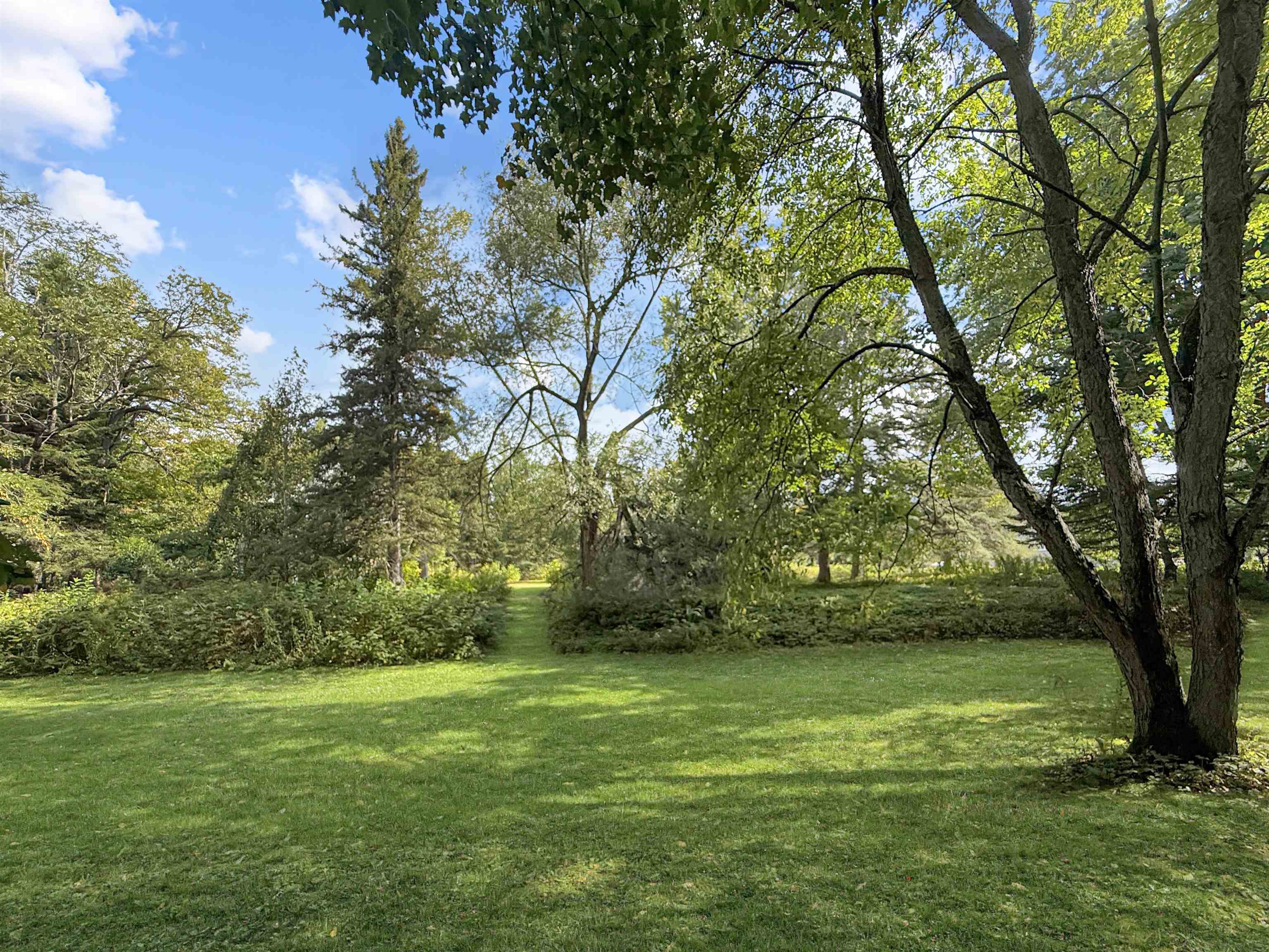 456 River Road photo 2