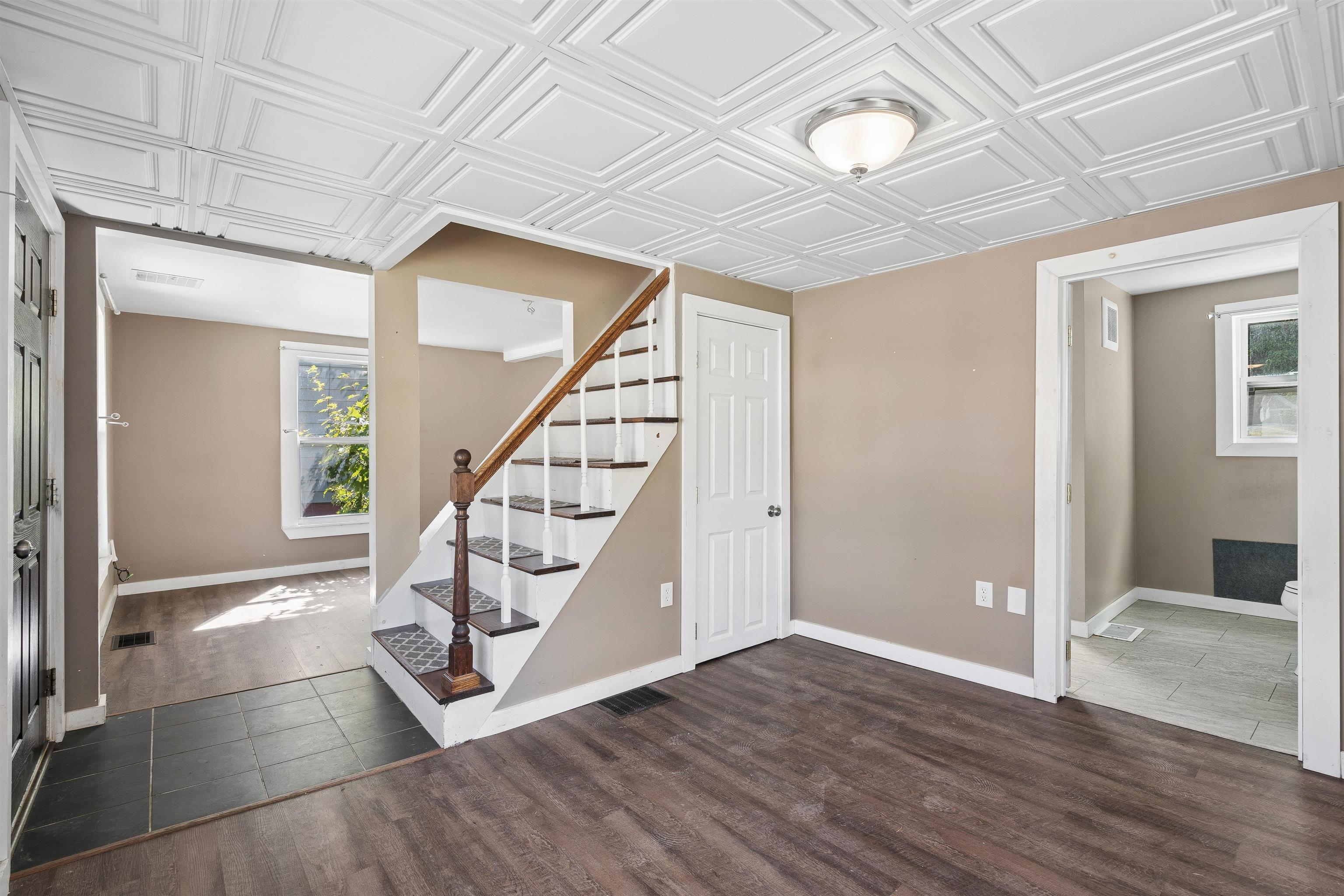 2 Farwell Street photo 20