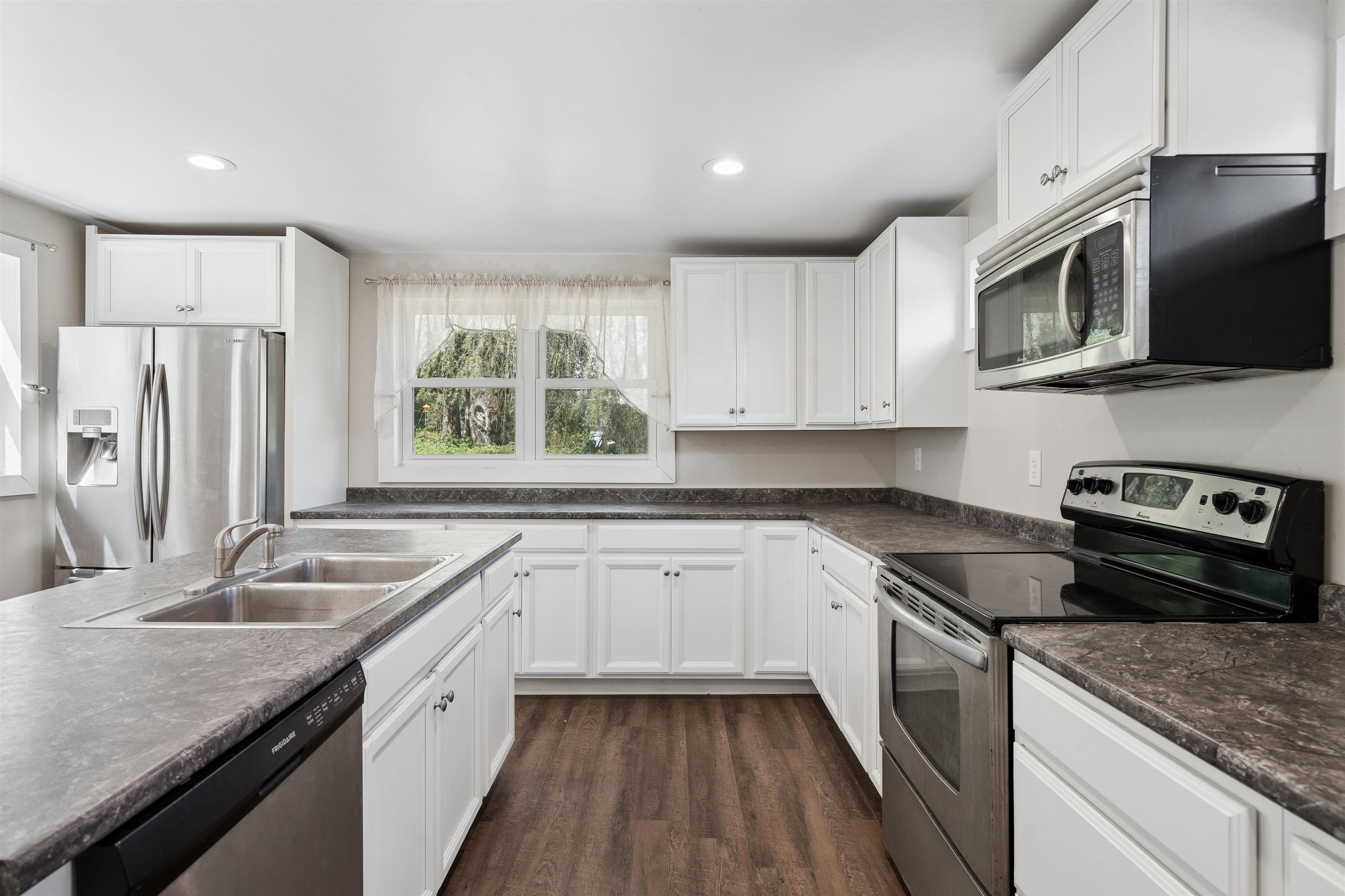 2 Farwell Street photo 26