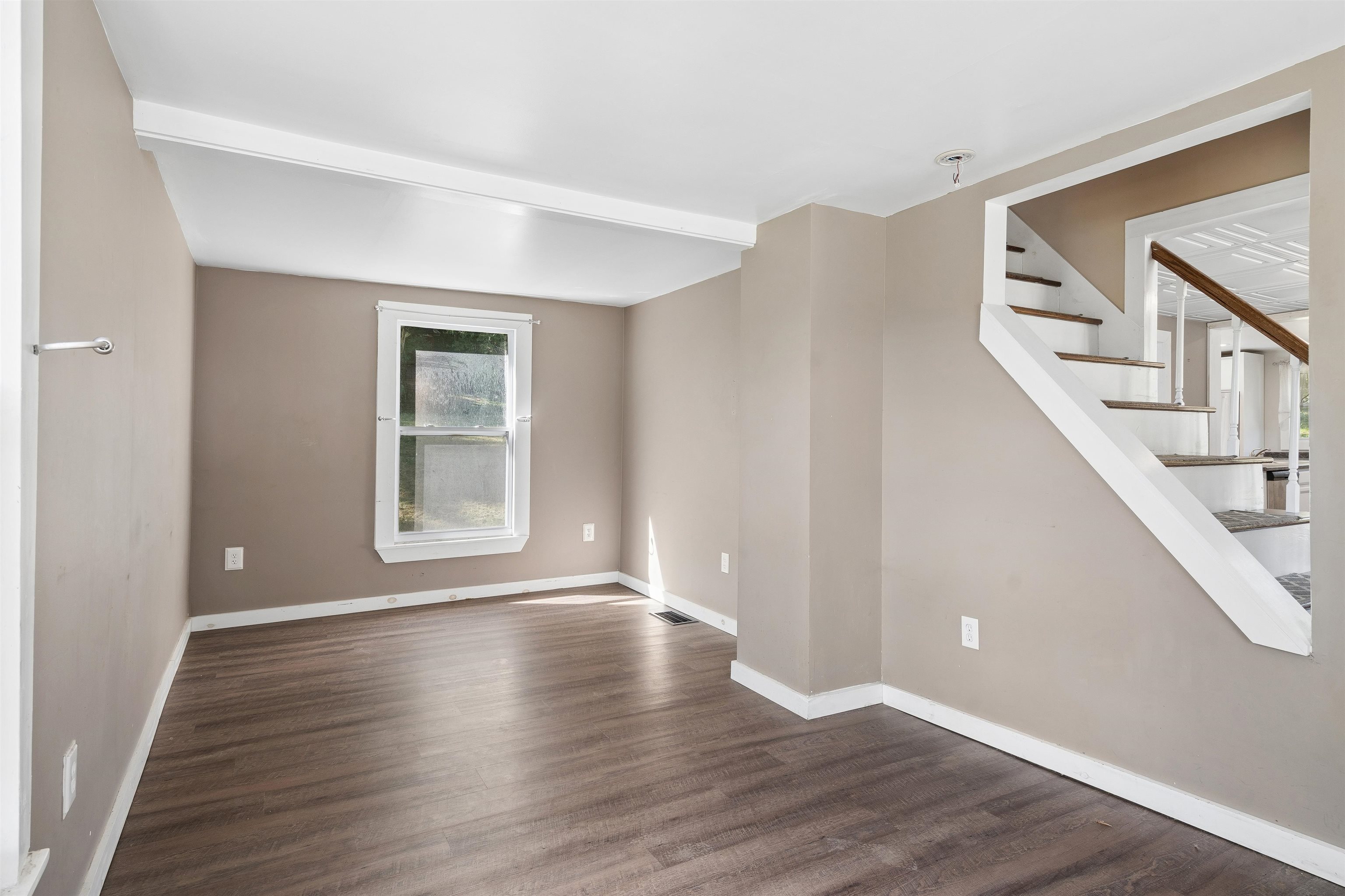 2 Farwell Street photo 33