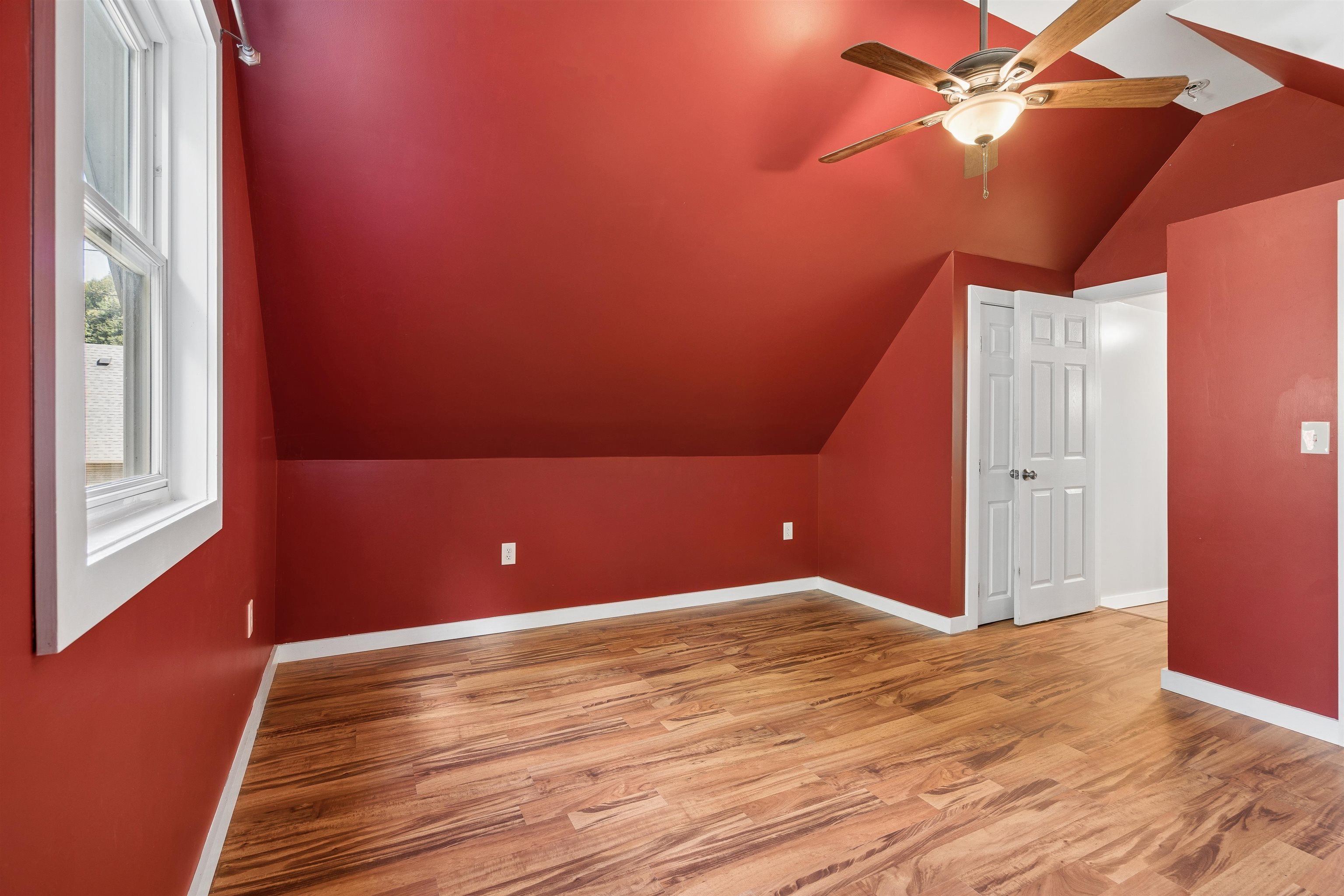 2 Farwell Street photo 45
