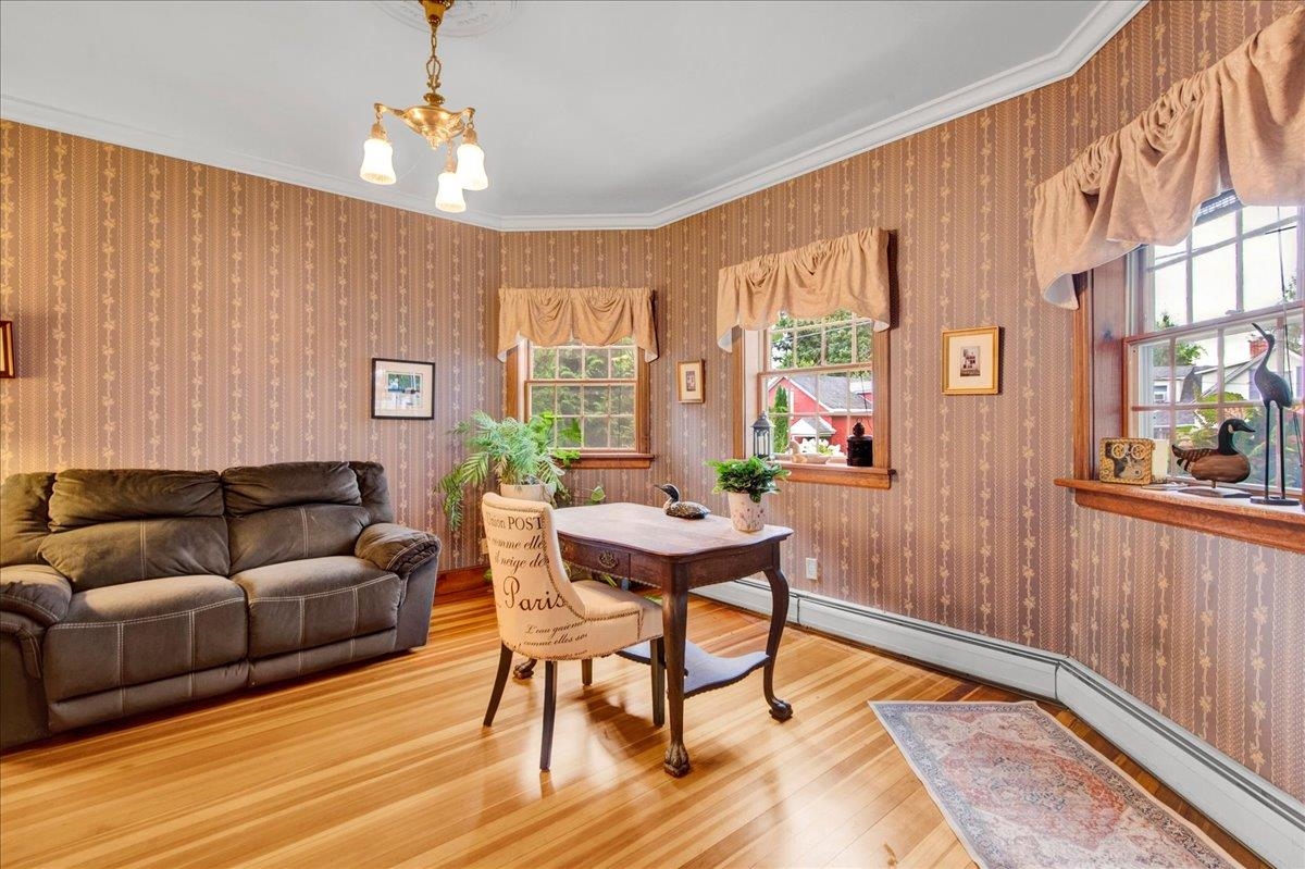 19 Brown Avenue photo 15