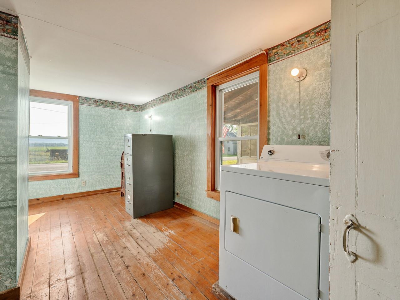 1114 Jersey Street South photo 16