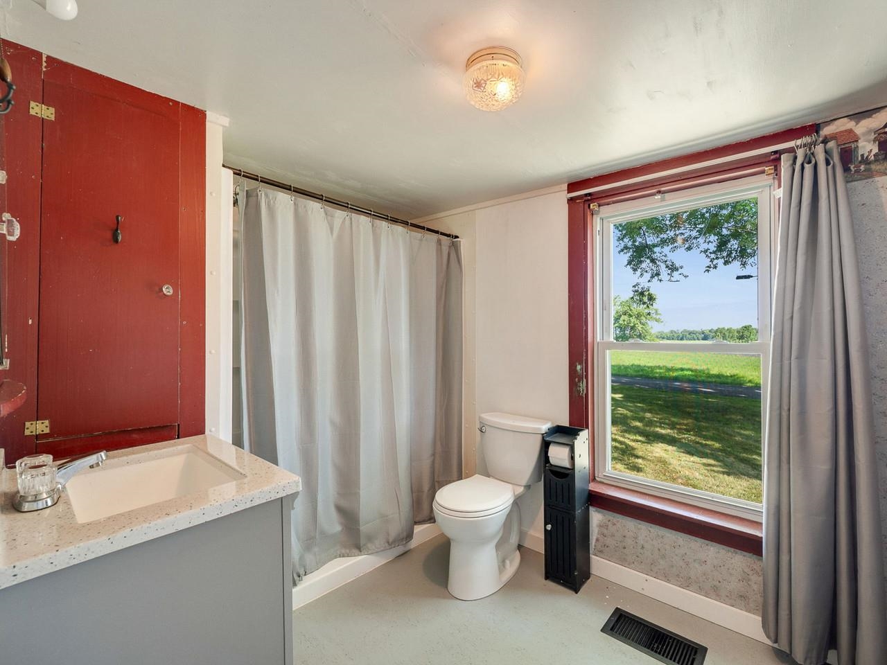 1114 Jersey Street South photo 22
