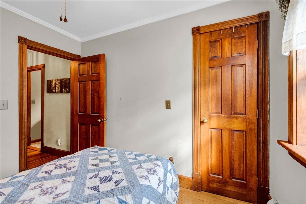 19 Brown Avenue photo 37