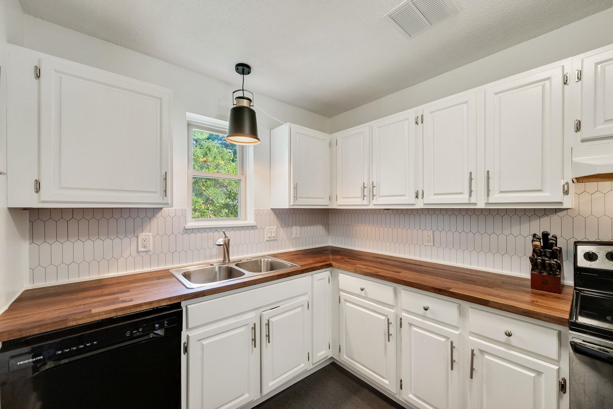 7 Hideaway Lane photo 14