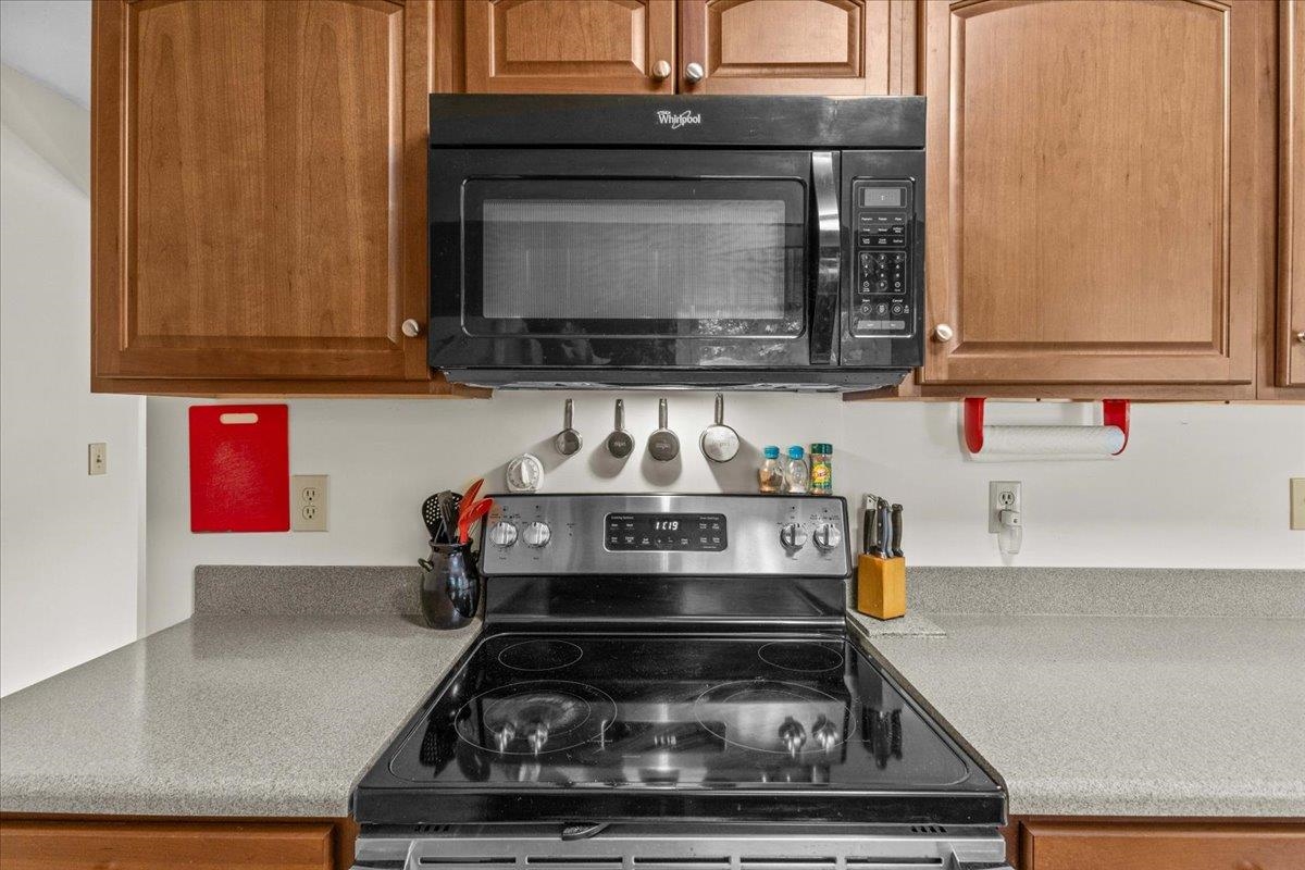 97 Pine Lane photo 18