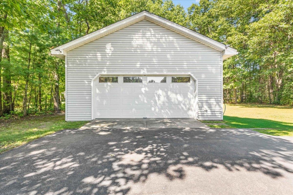 97 Pine Lane photo 37