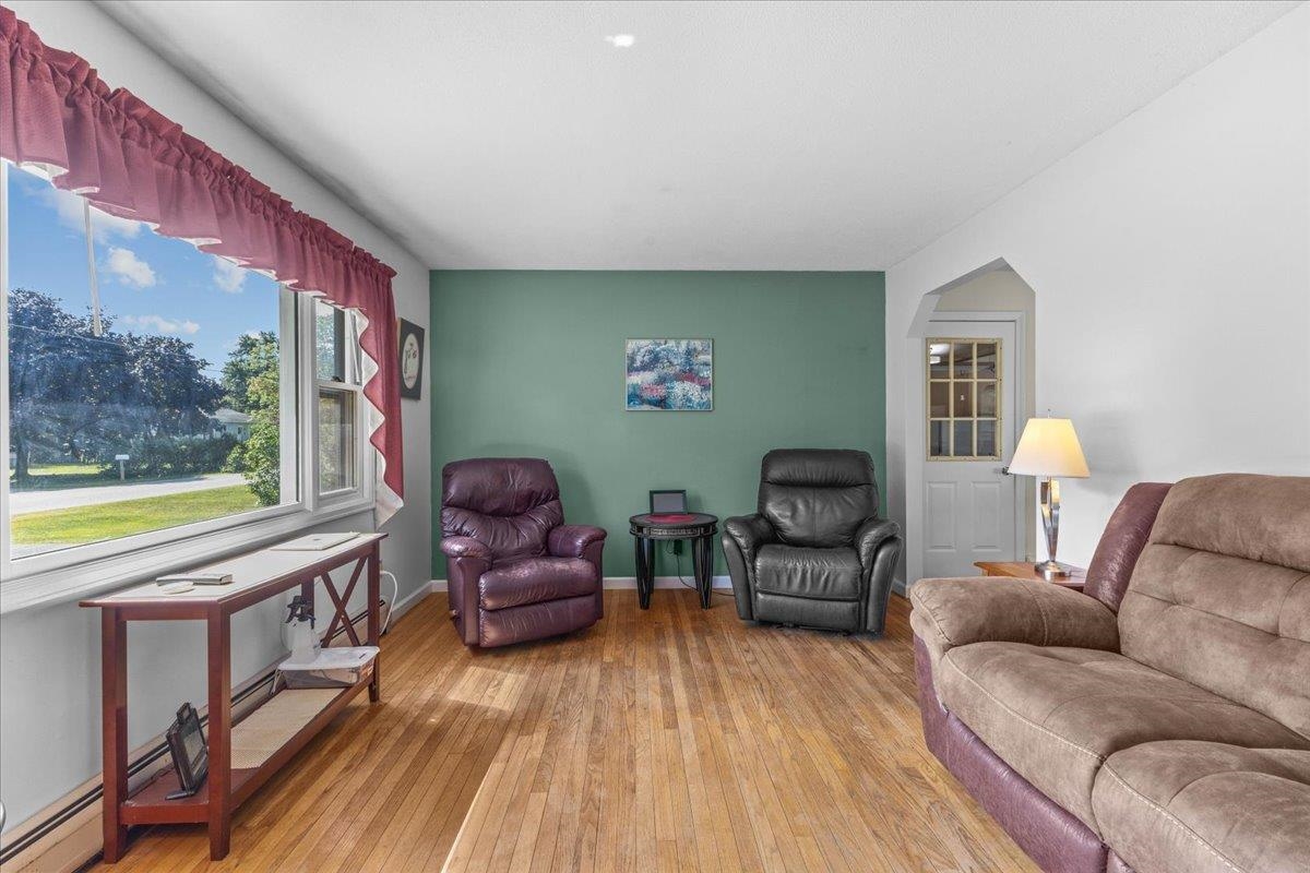 97 Pine Lane photo 4