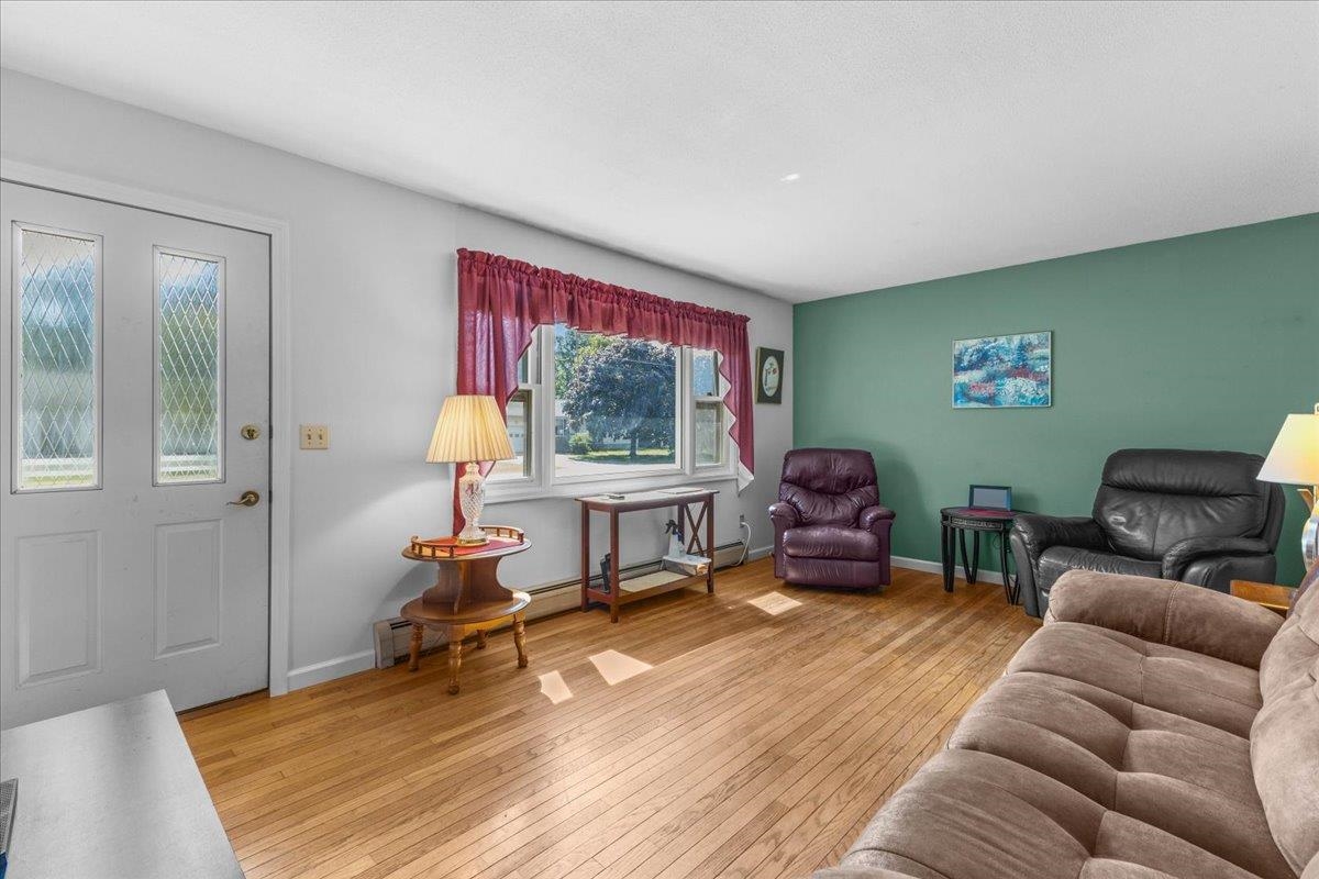 97 Pine Lane photo 5