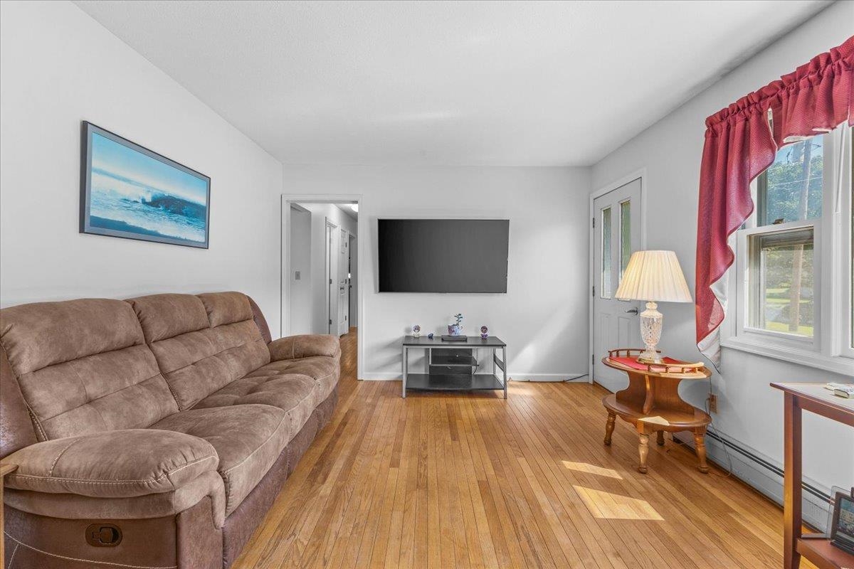 97 Pine Lane photo 8
