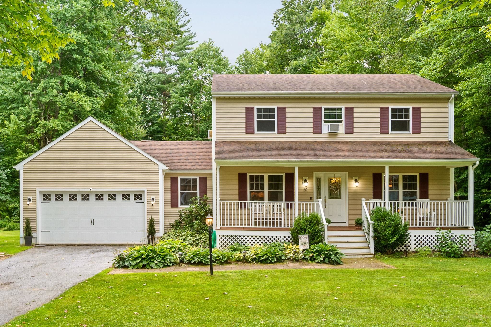 51 Greenbriar Drive photo 1