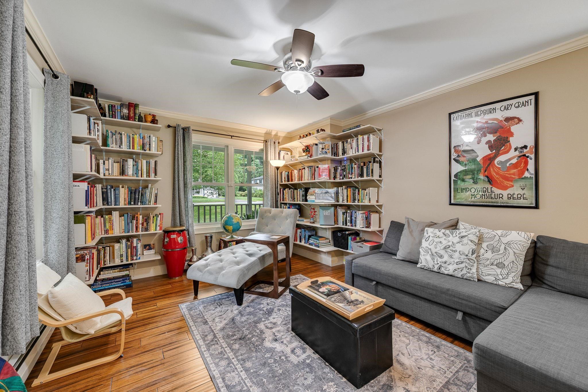 51 Greenbriar Drive photo 10