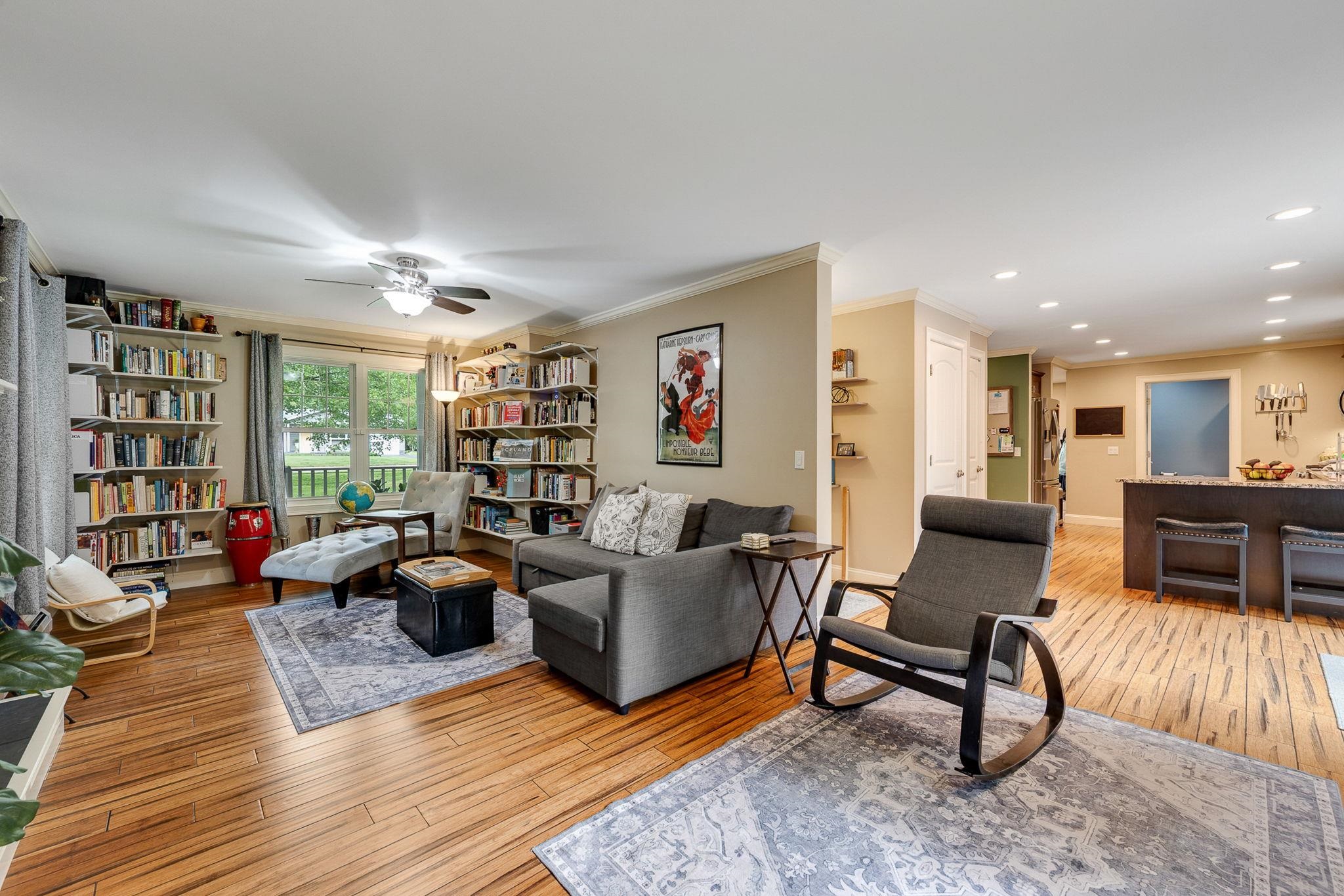51 Greenbriar Drive photo 13
