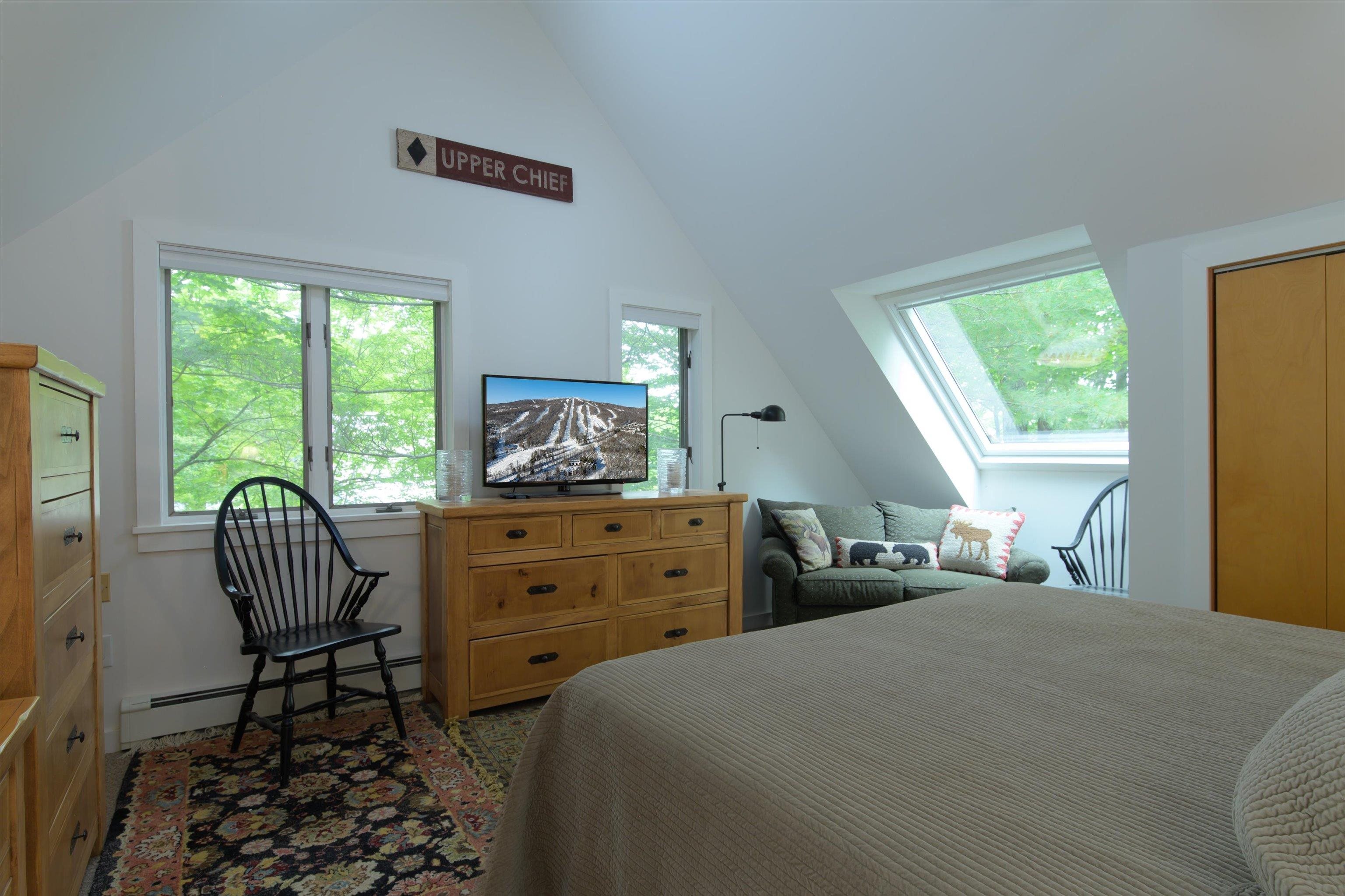 88 North Village Road photo 18