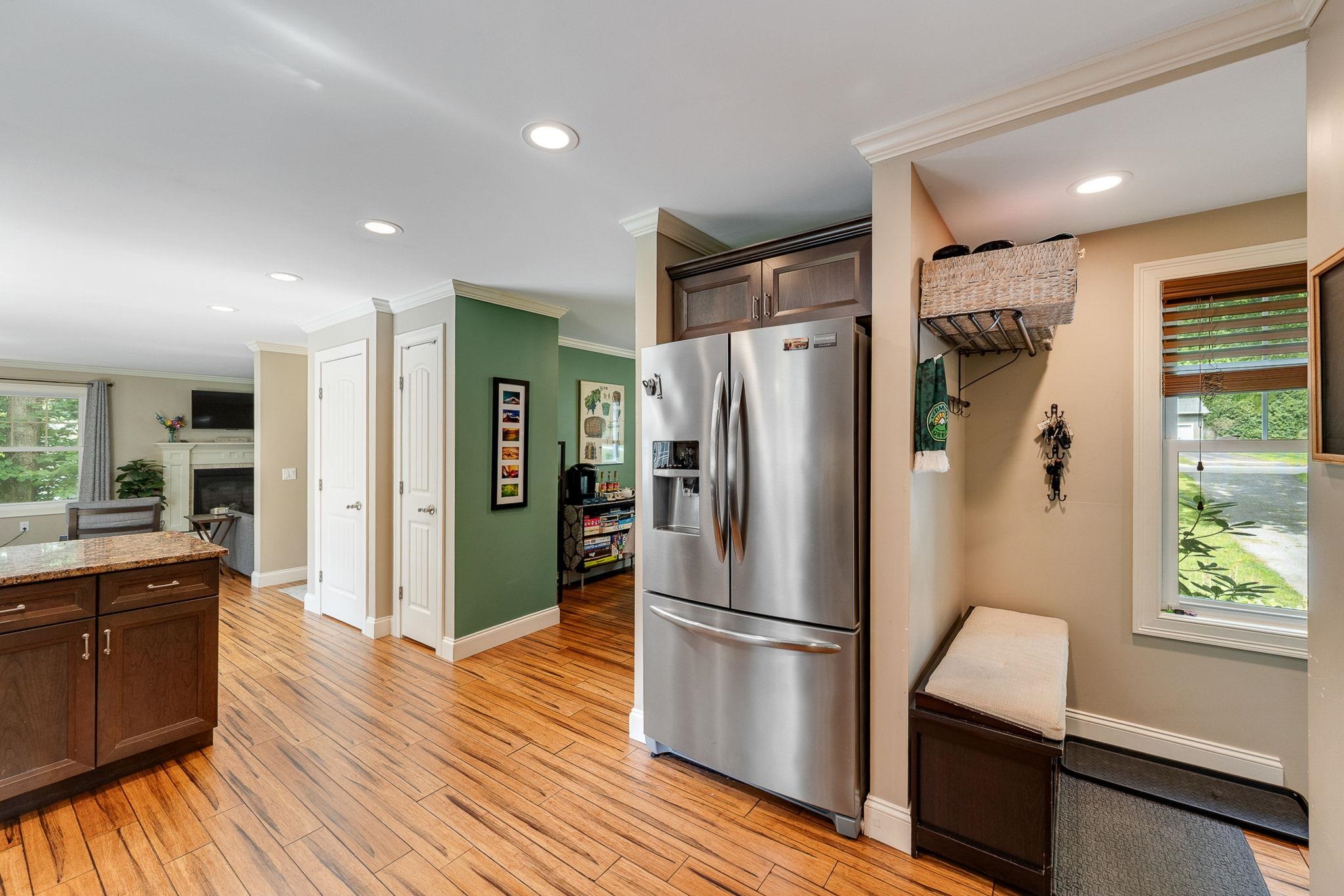 51 Greenbriar Drive photo 19