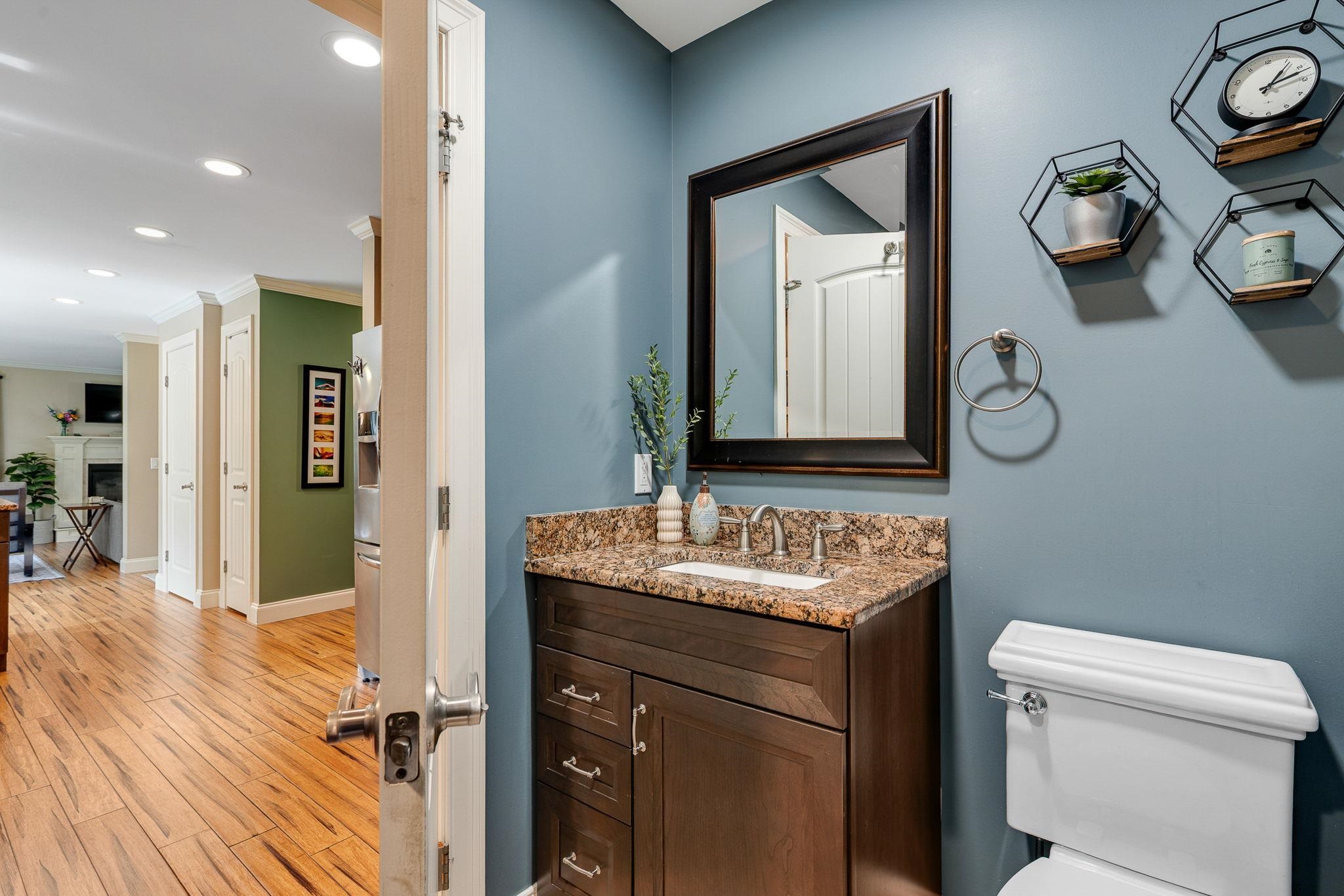51 Greenbriar Drive photo 26